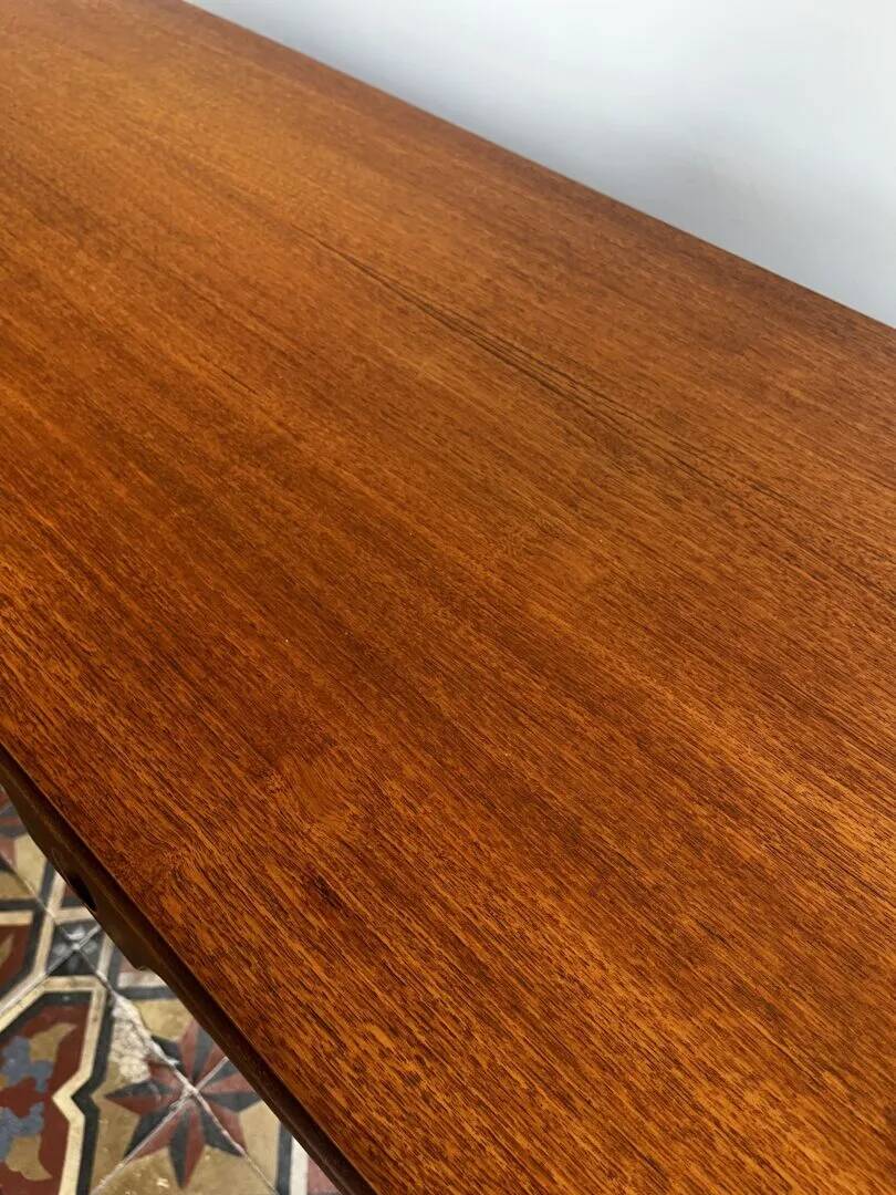 Buffet moderne du milieu du siècle – Meubles Stonehill