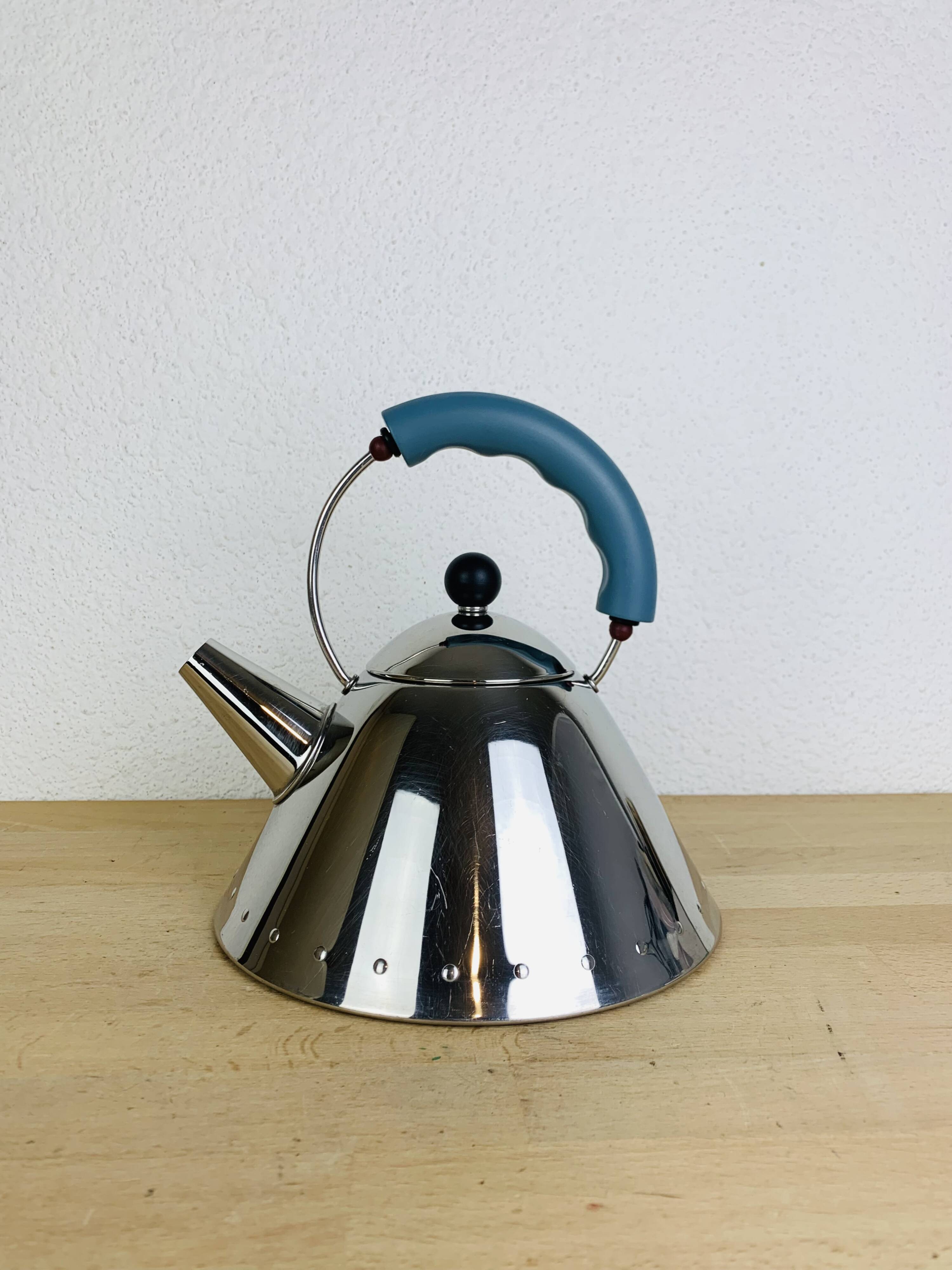 Alessi stainless steel kettle model 9093, design