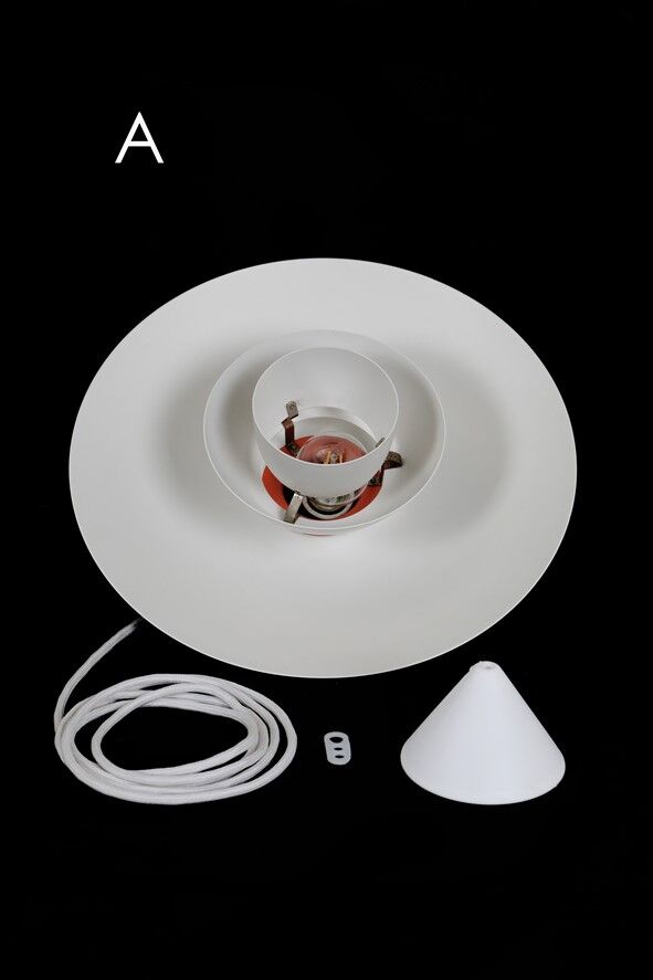 Louis Poulsen / Poul Henningsen “PH 4-3” pendant lamp / Mid-century Danish modern design / 1970s