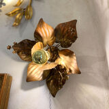Copper and golden metal flower wall lamp