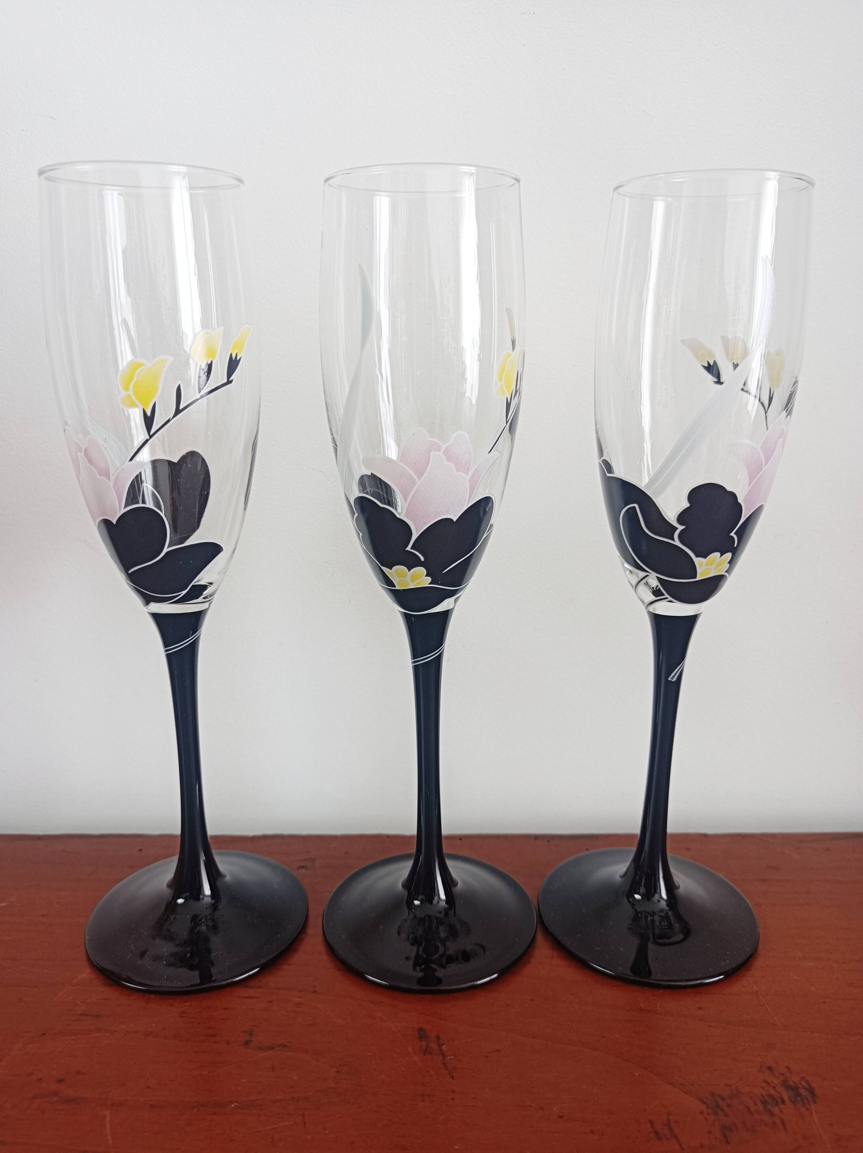 Set of 5 Luminarc Anaïs champagne flutes