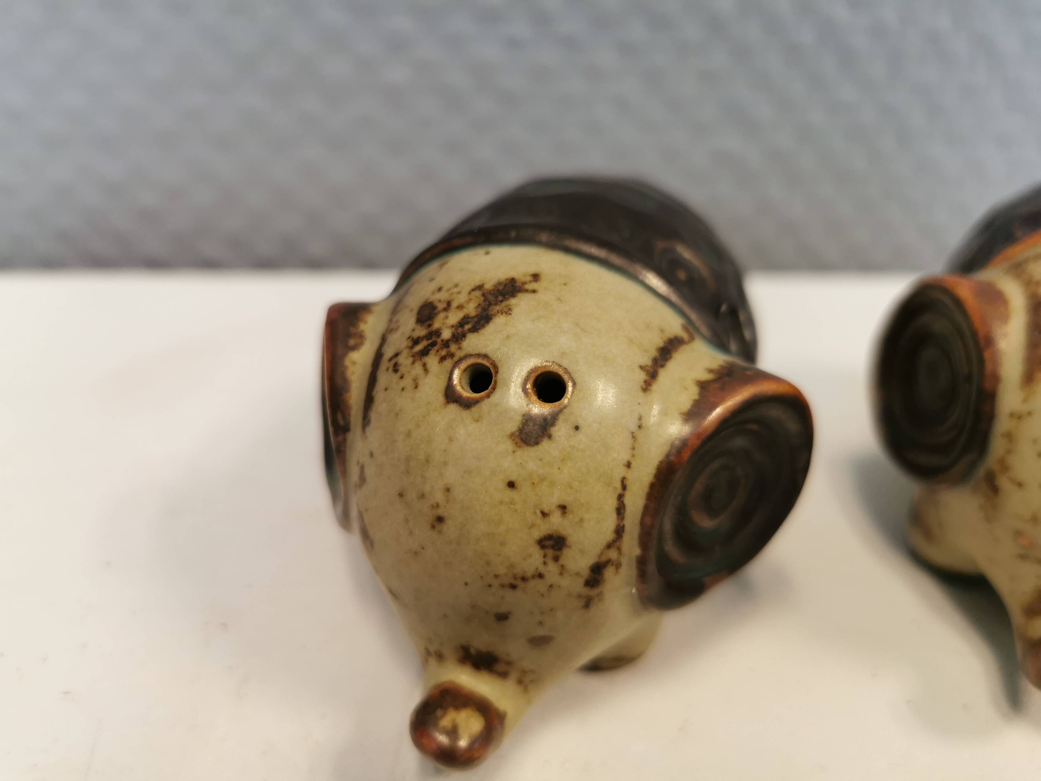 Ceramic elephants as a salt and pepper set made for Danish Søholm 1970-1980s.