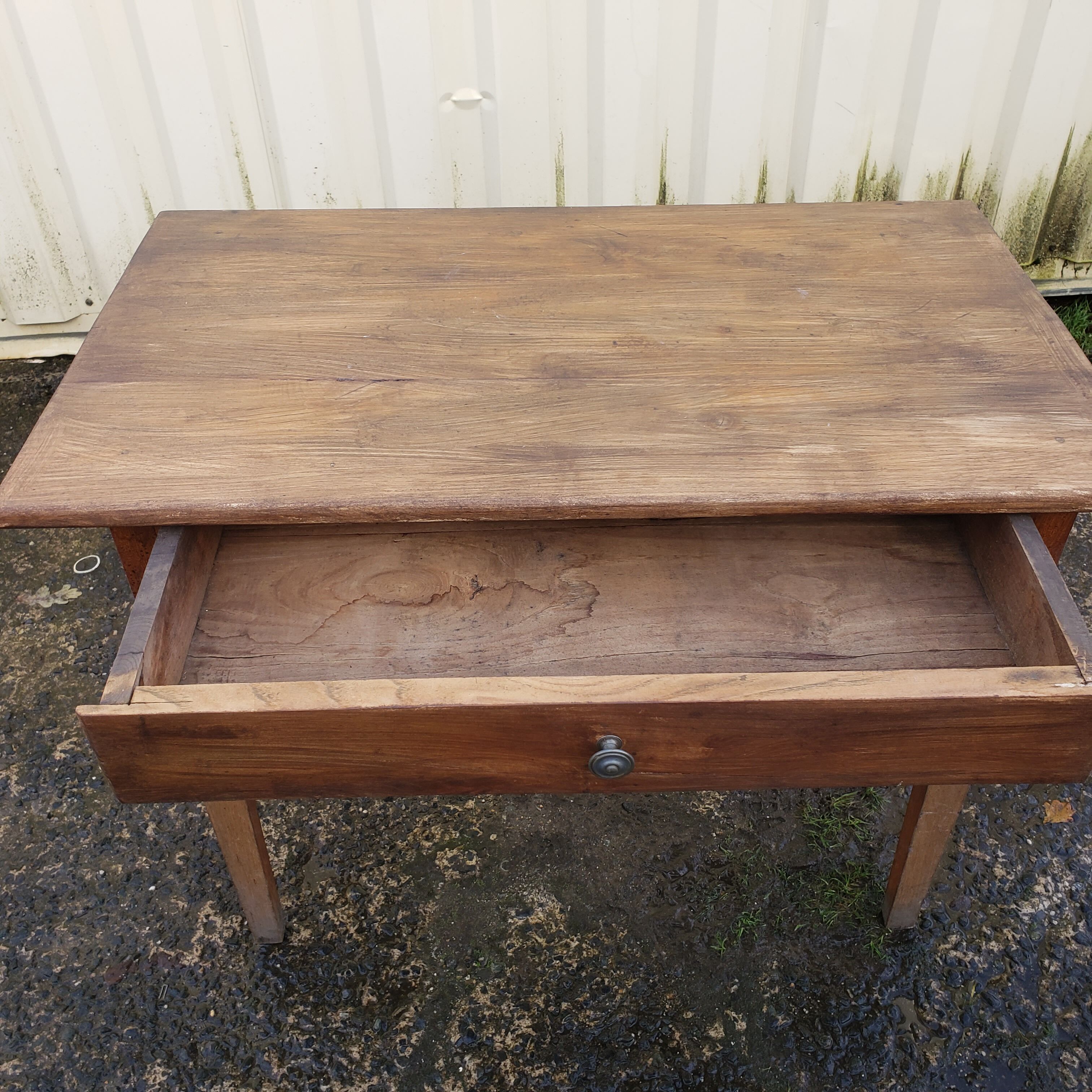 Table desk
