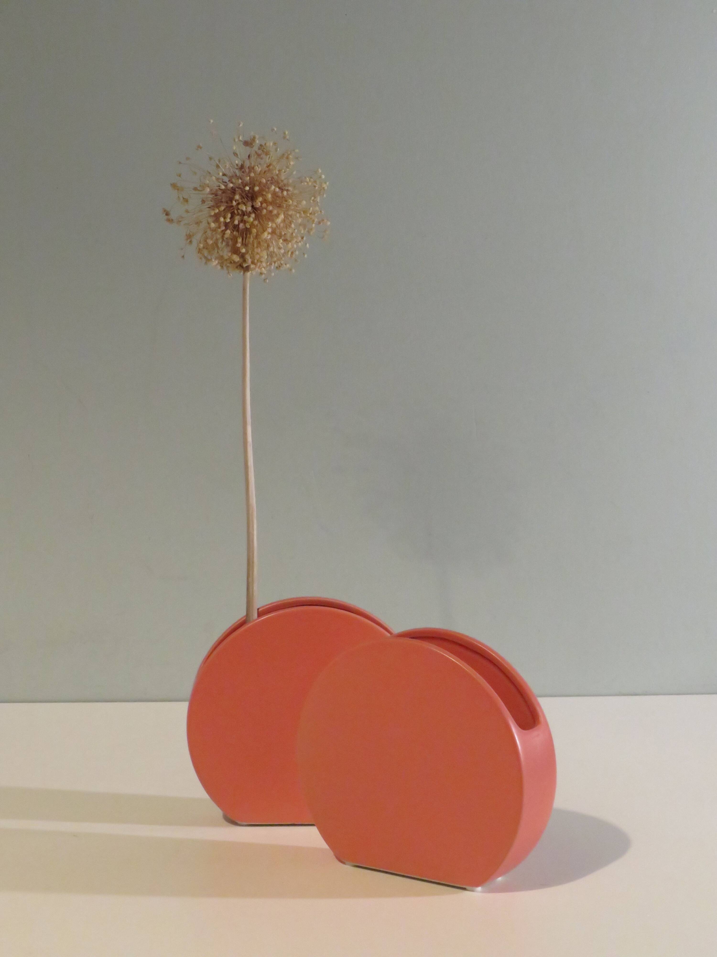 Lot de 2 vases en céramique rose, style Memphis années 1980