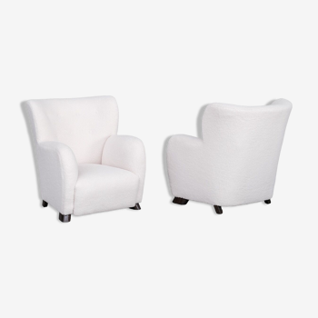 Paire de fauteuils blancs bouclés danois, milieu de siècle