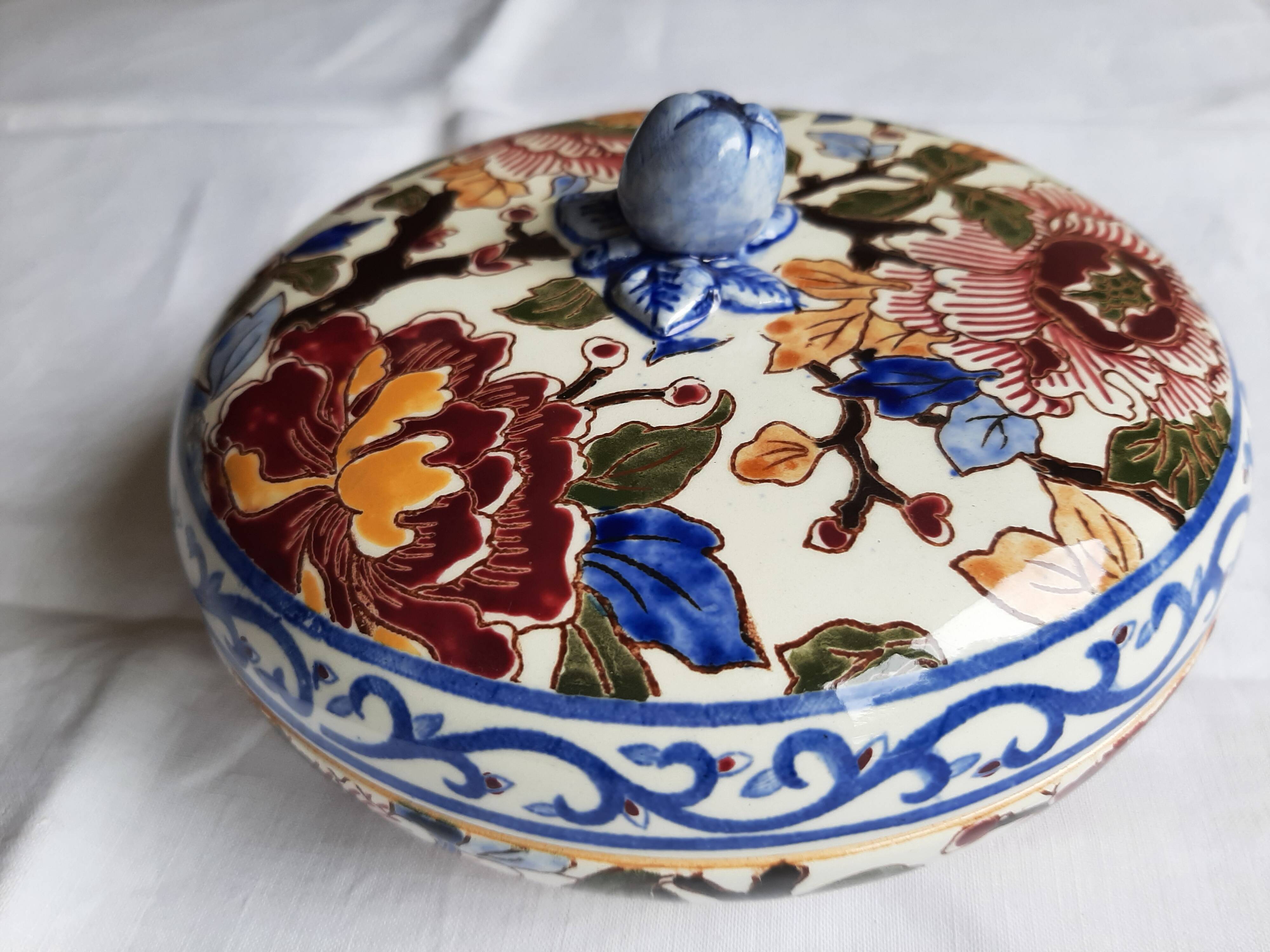 Gien faience candy box with peonies