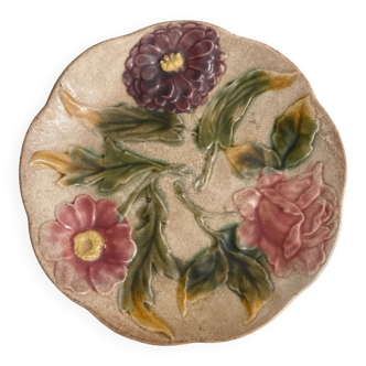 Decorative barbotine plate