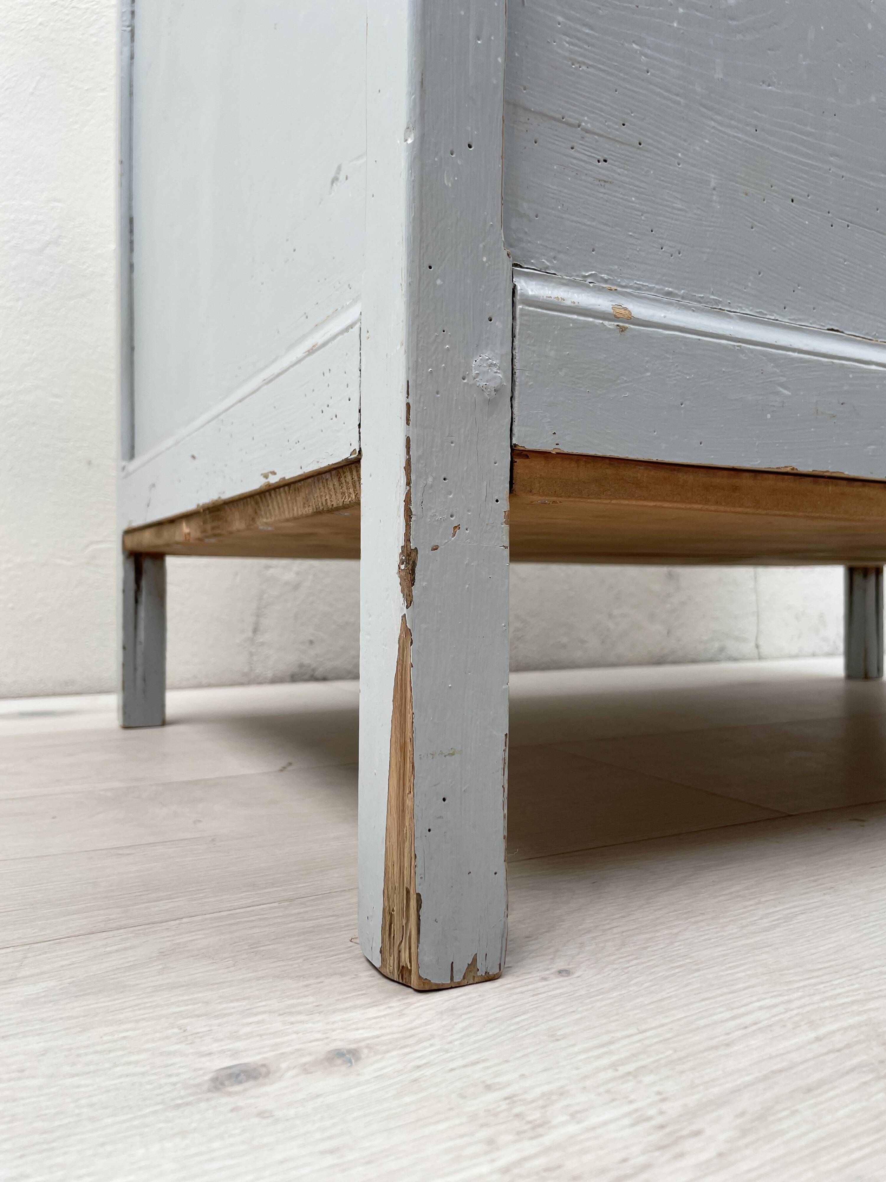 Painted wooden chest.