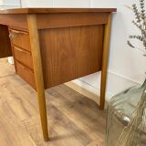 Scandinavian desk