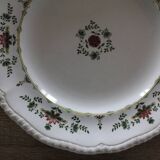 Round plate from the English Manufacture Minton model Venetia.