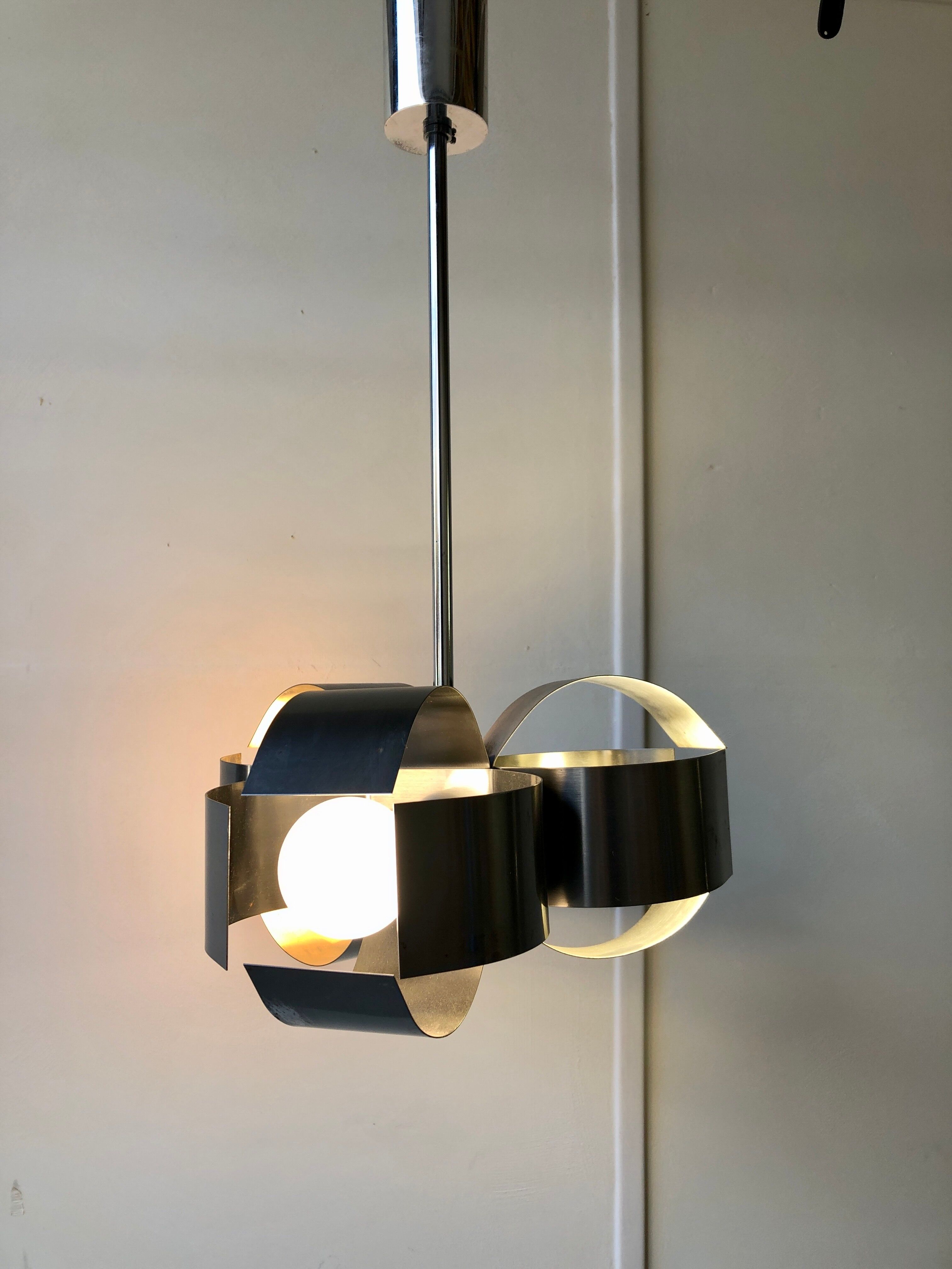 Metal suspension 70s