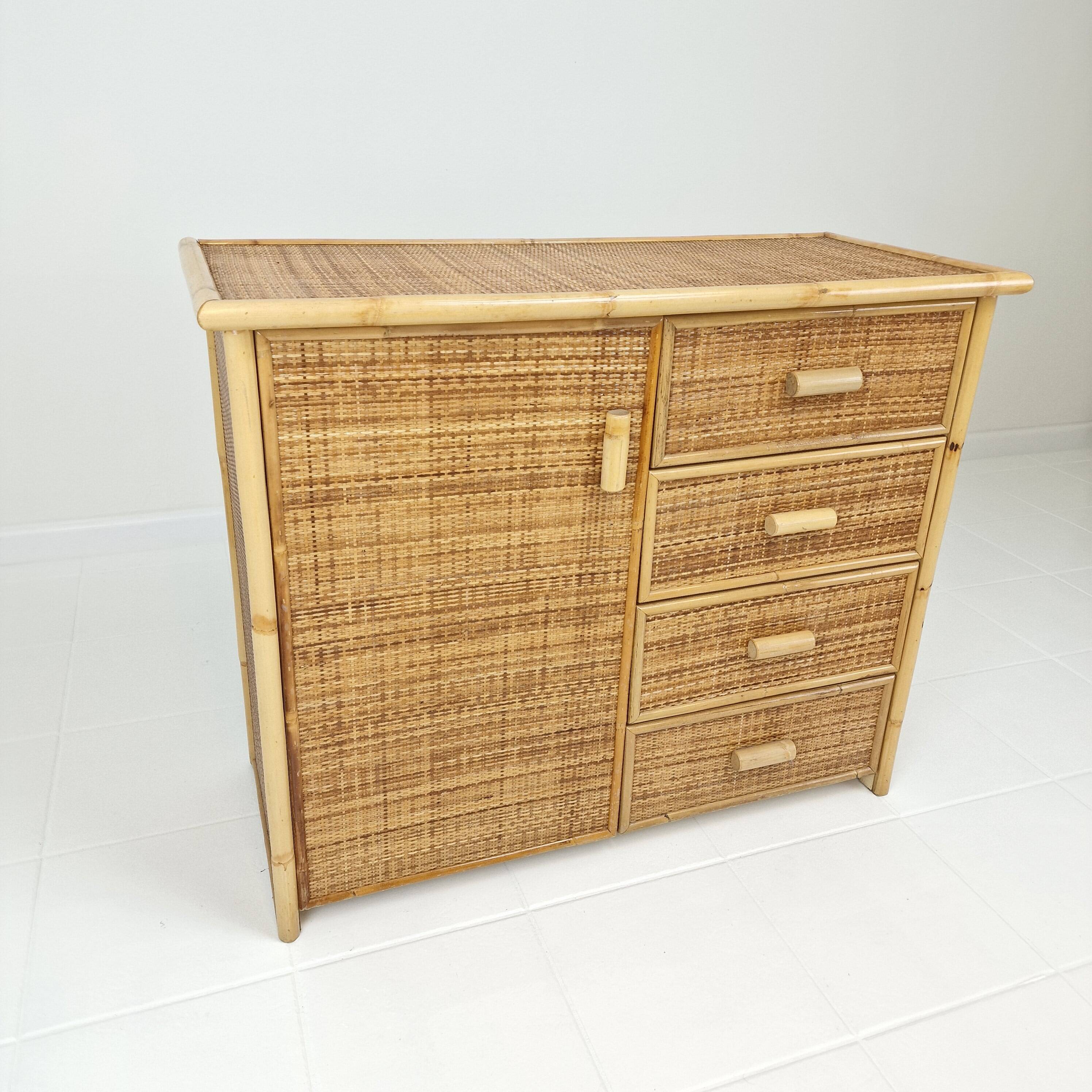 Commode ou crédence italienne en bambou et rotin, années 1980