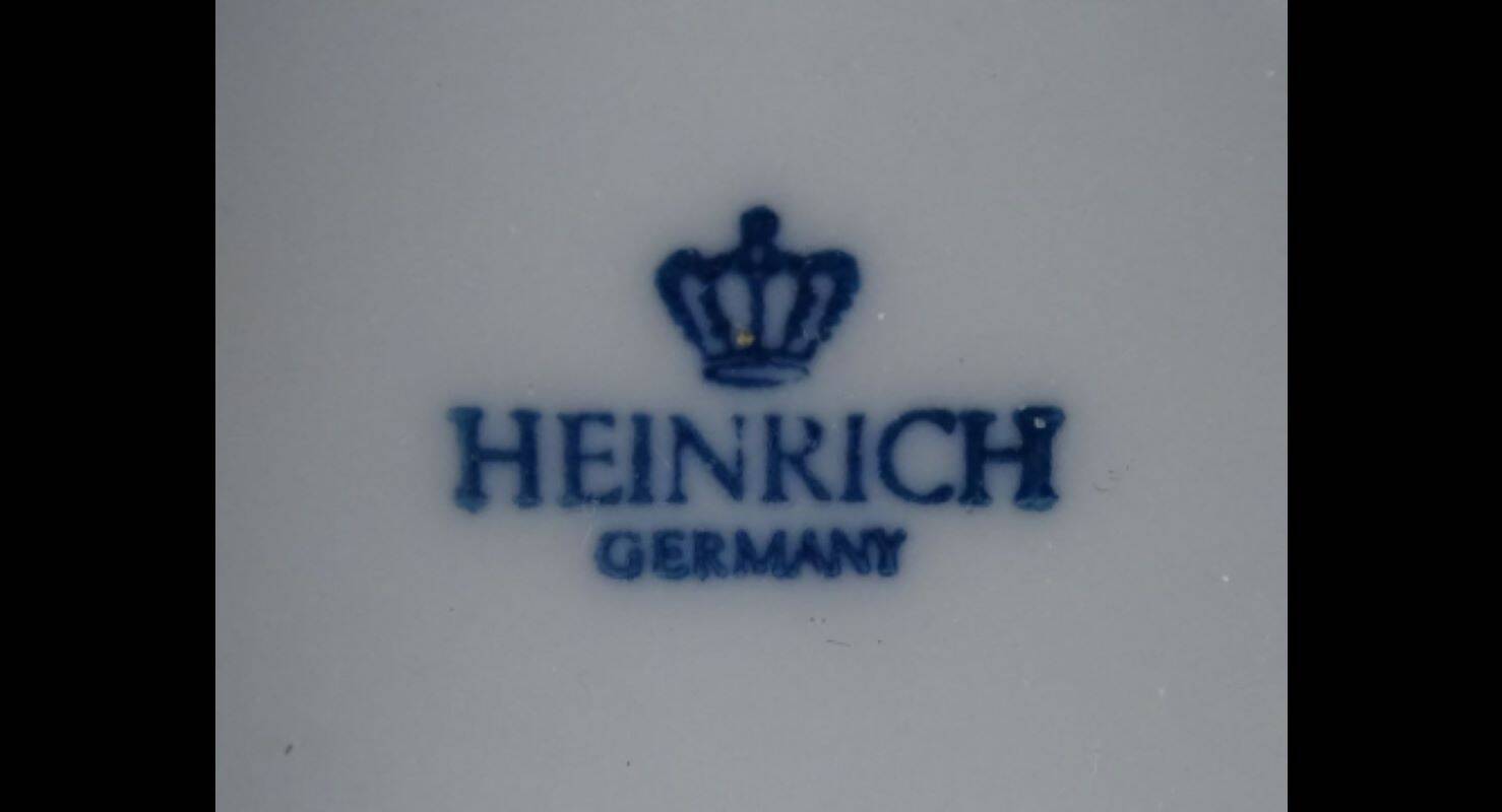 Heinrich Germany complete service in white and orange porcelain Space Age 1970