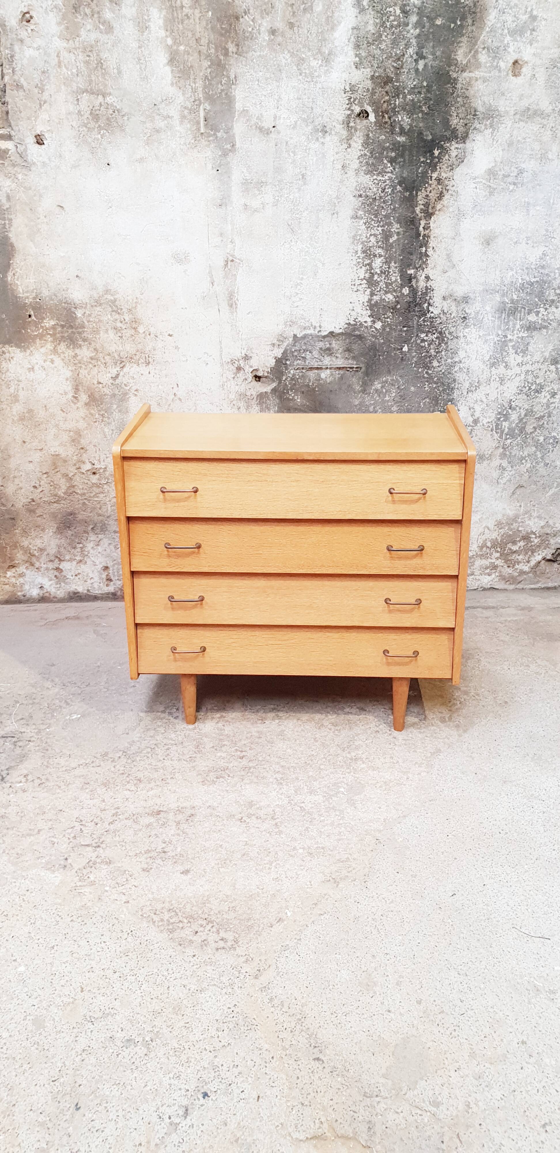 Vintage chest of drawers