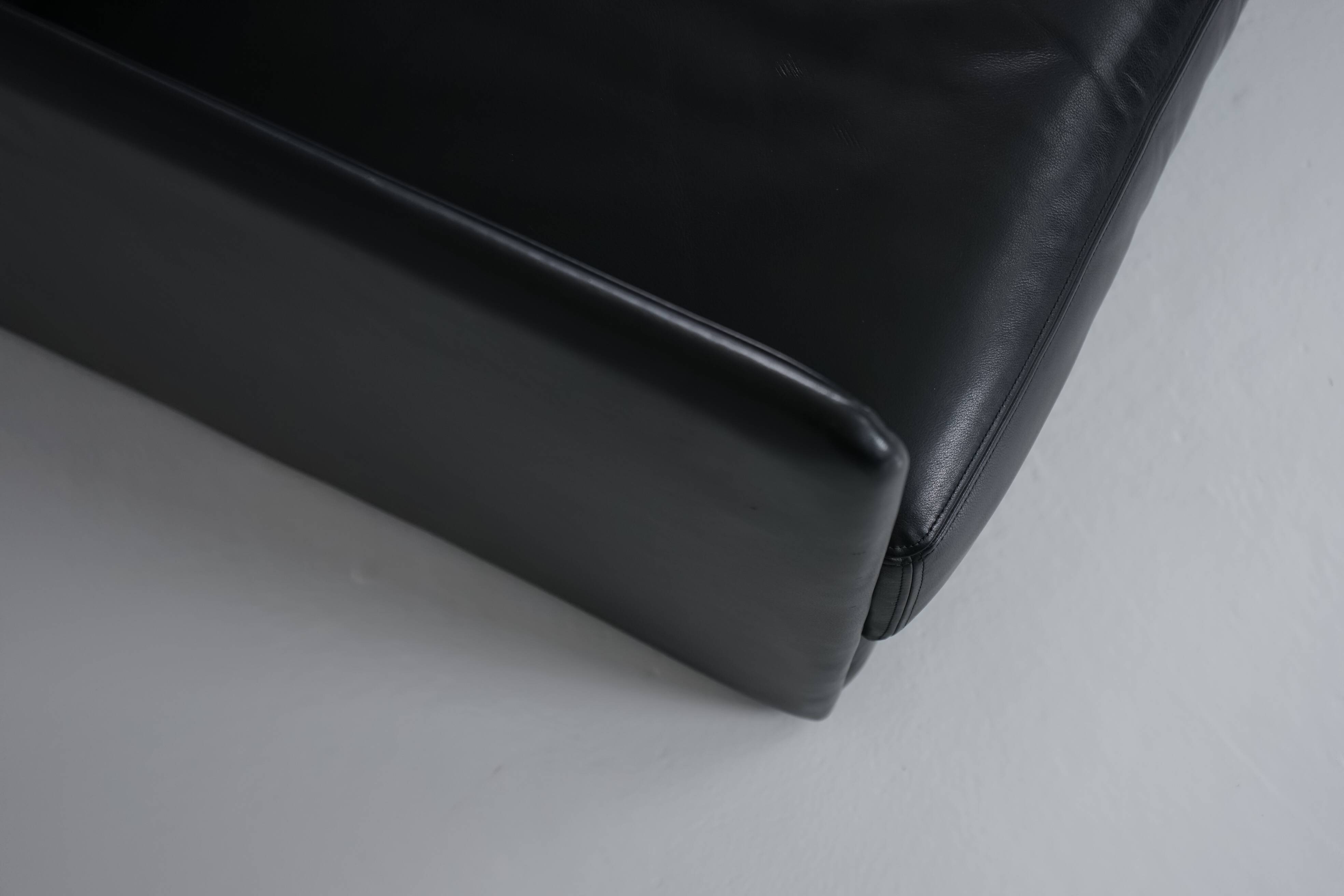 Black leather DS 78 sofa by De Sede