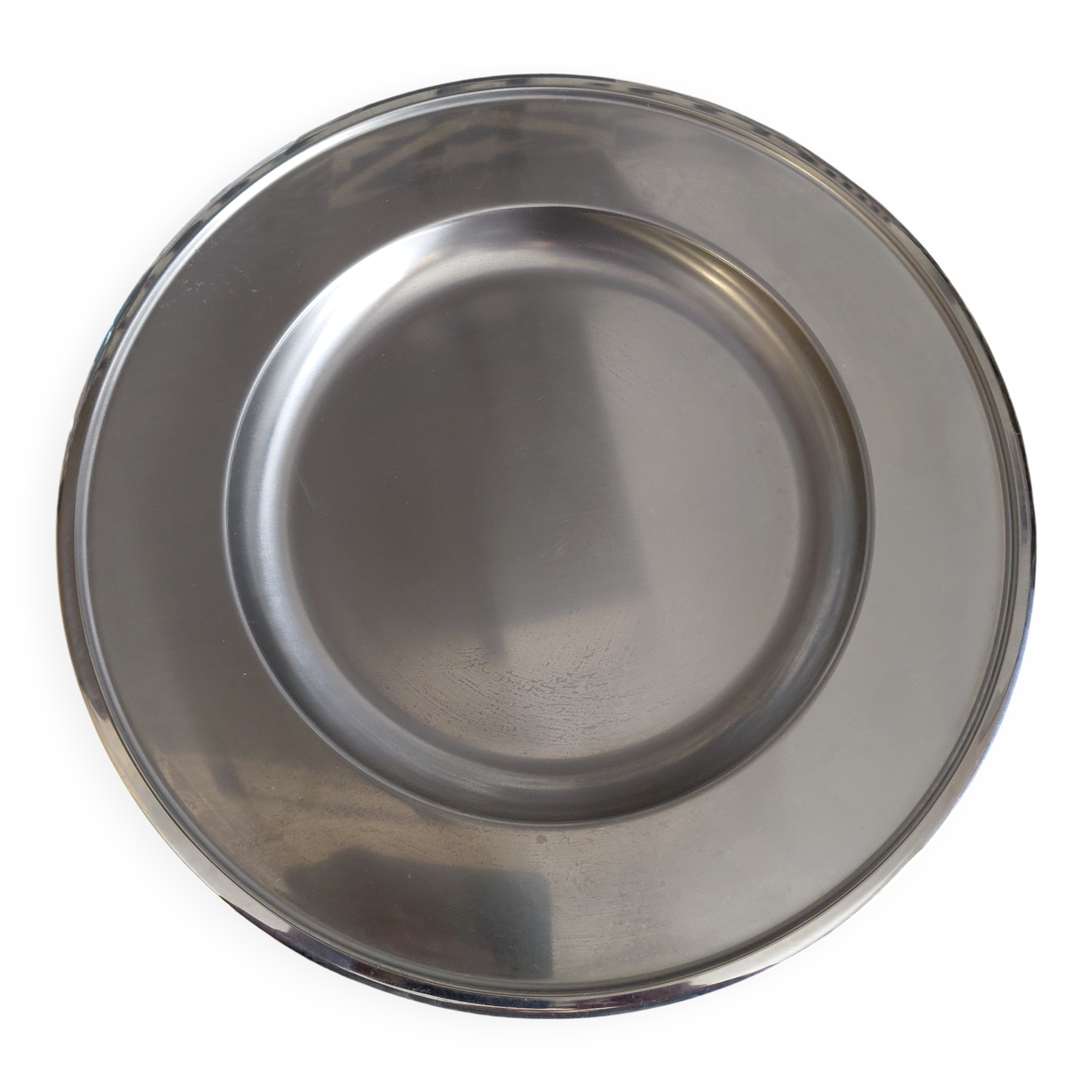 Shallow round plate Jean Couzon