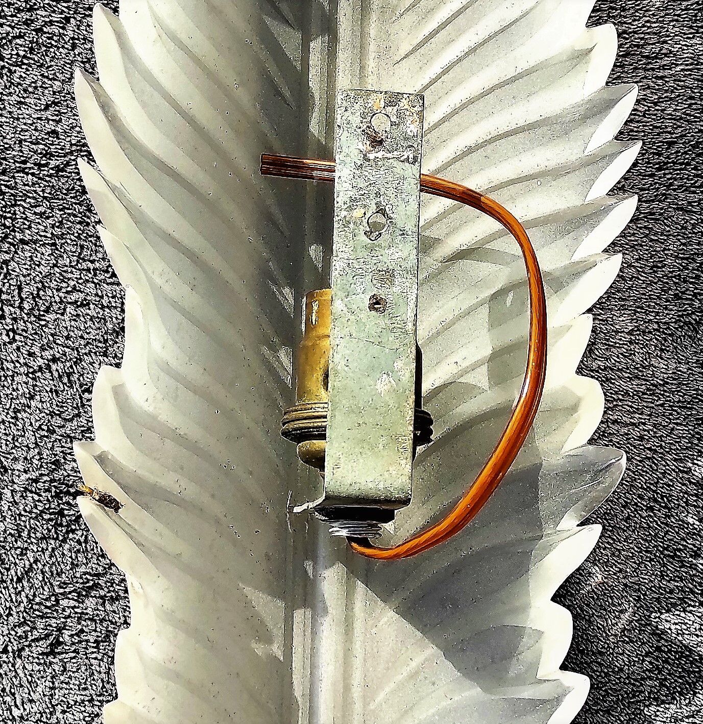 Plexiglas wall lamp circa 1940/1950