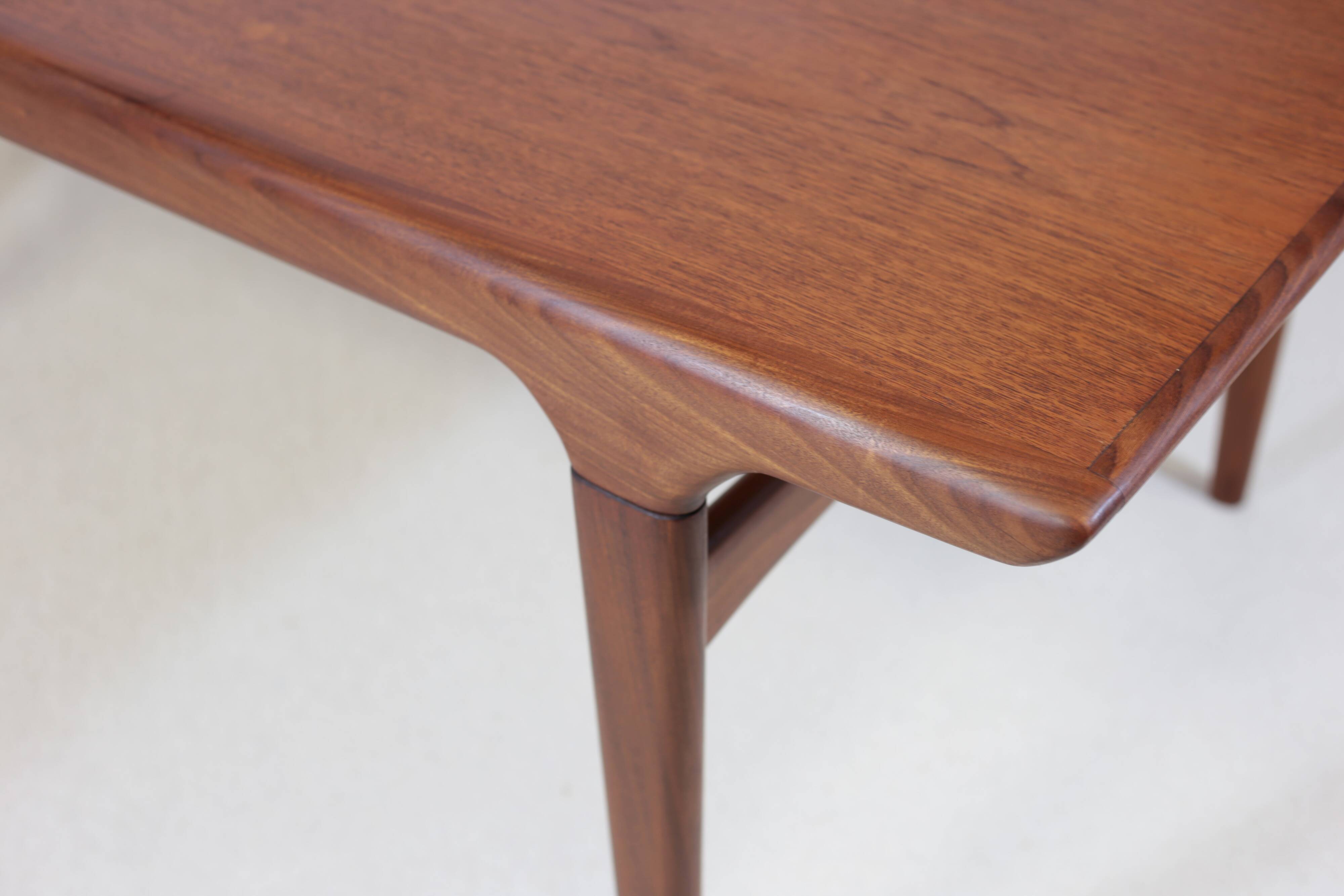 Johannes Andersen dining table