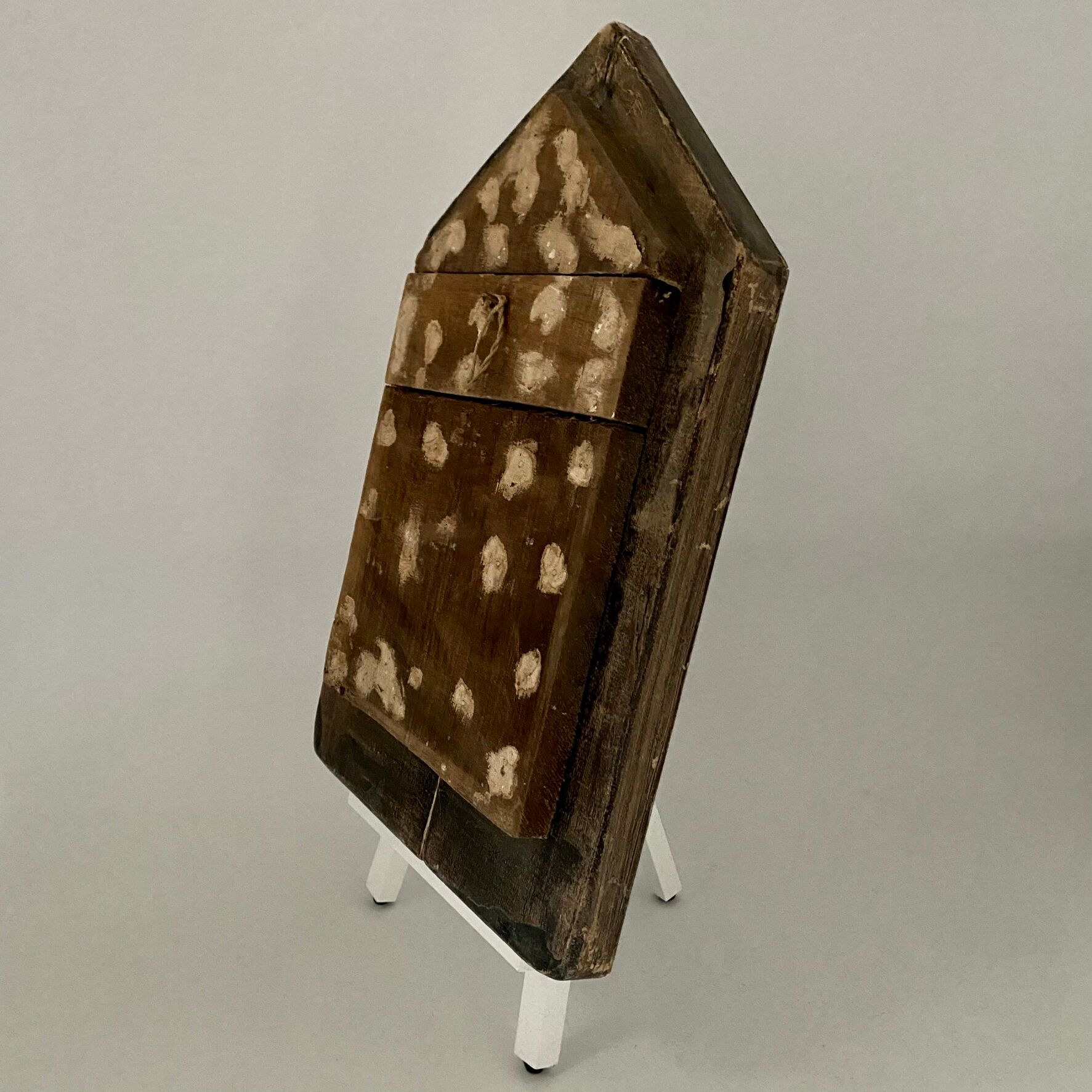 Wood mirror, popular art