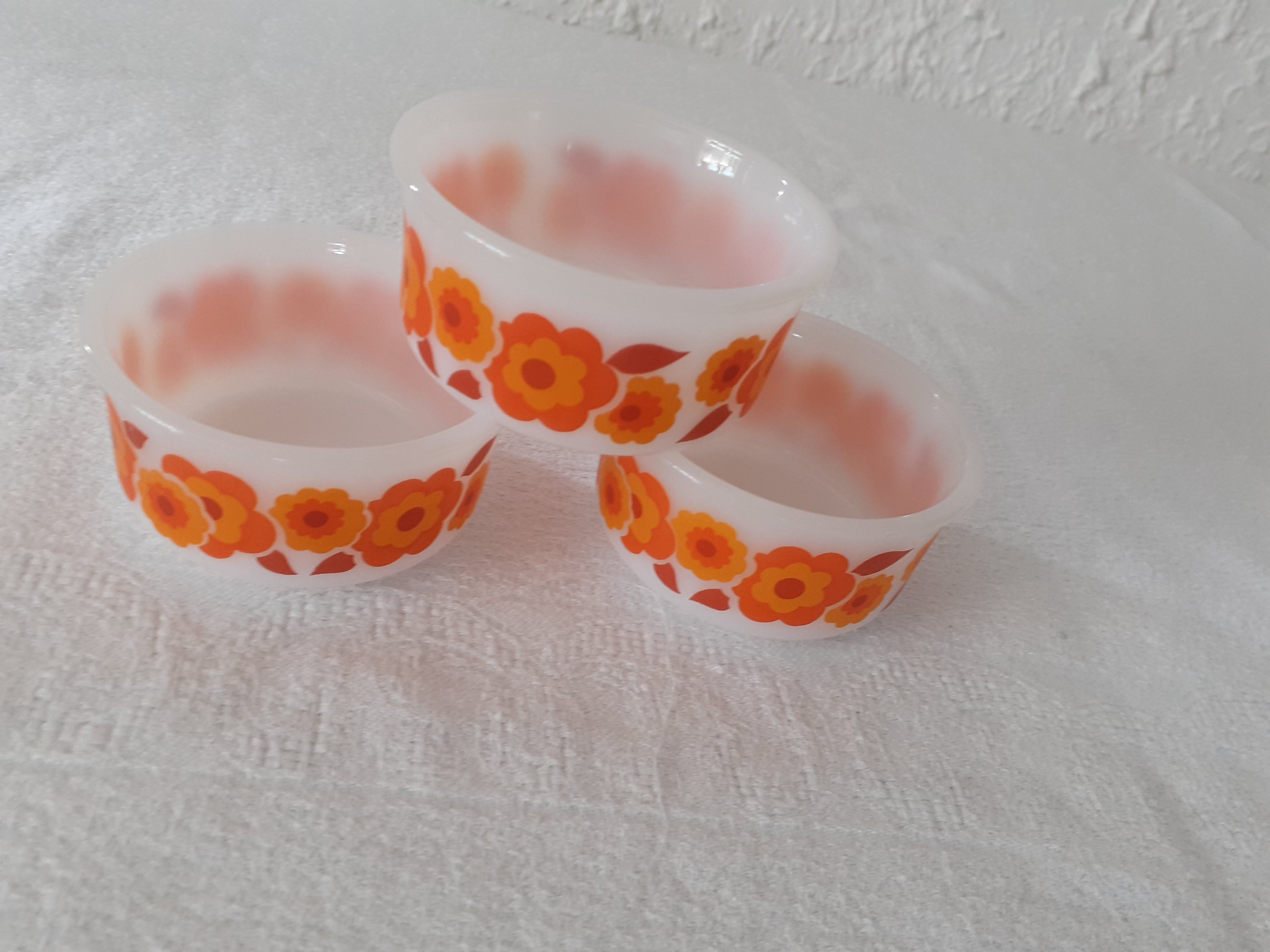 3 ramekins cups LOTUS Arcopal vintage orange flowers