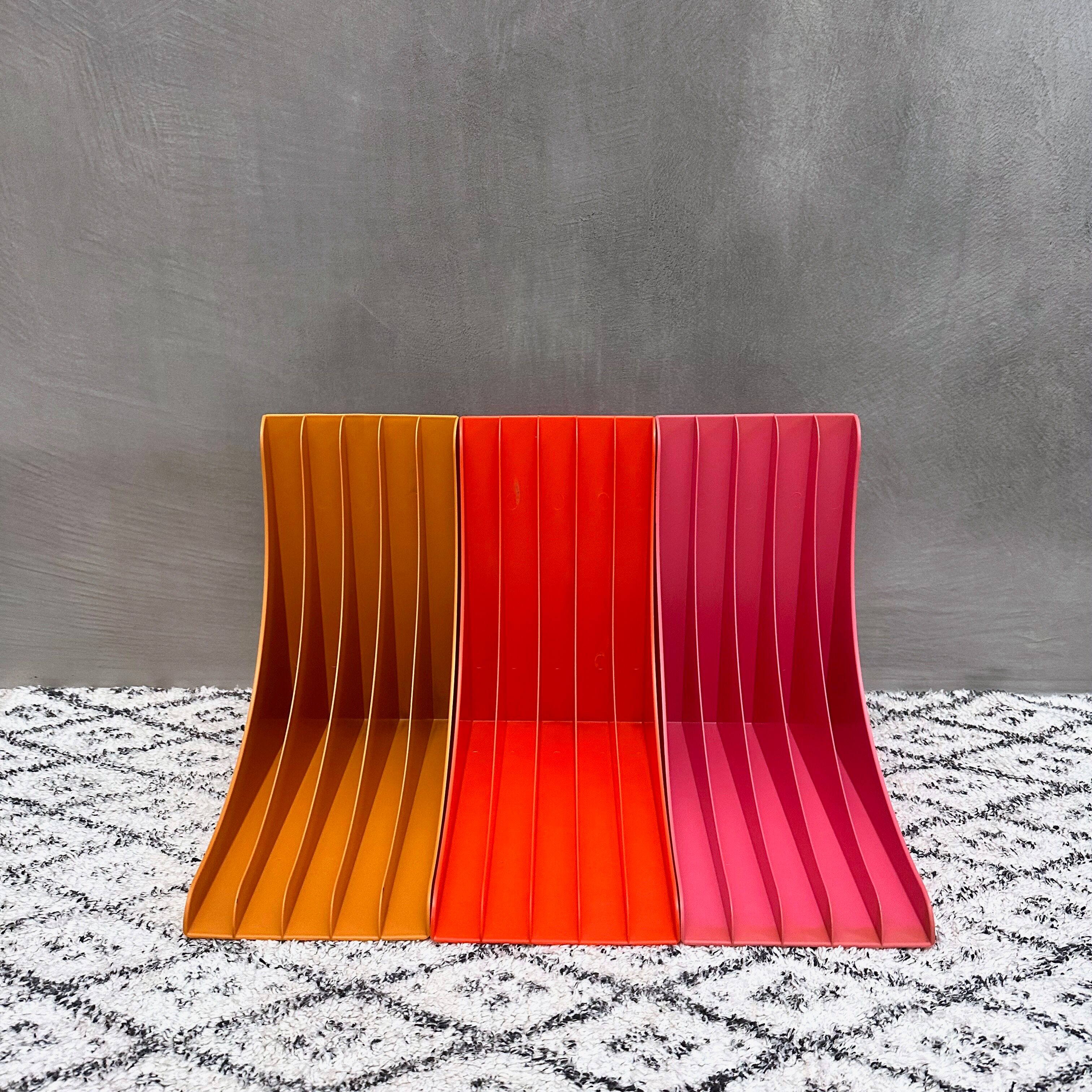 Vintage record stand Schweizer Design yellow, made in Germany