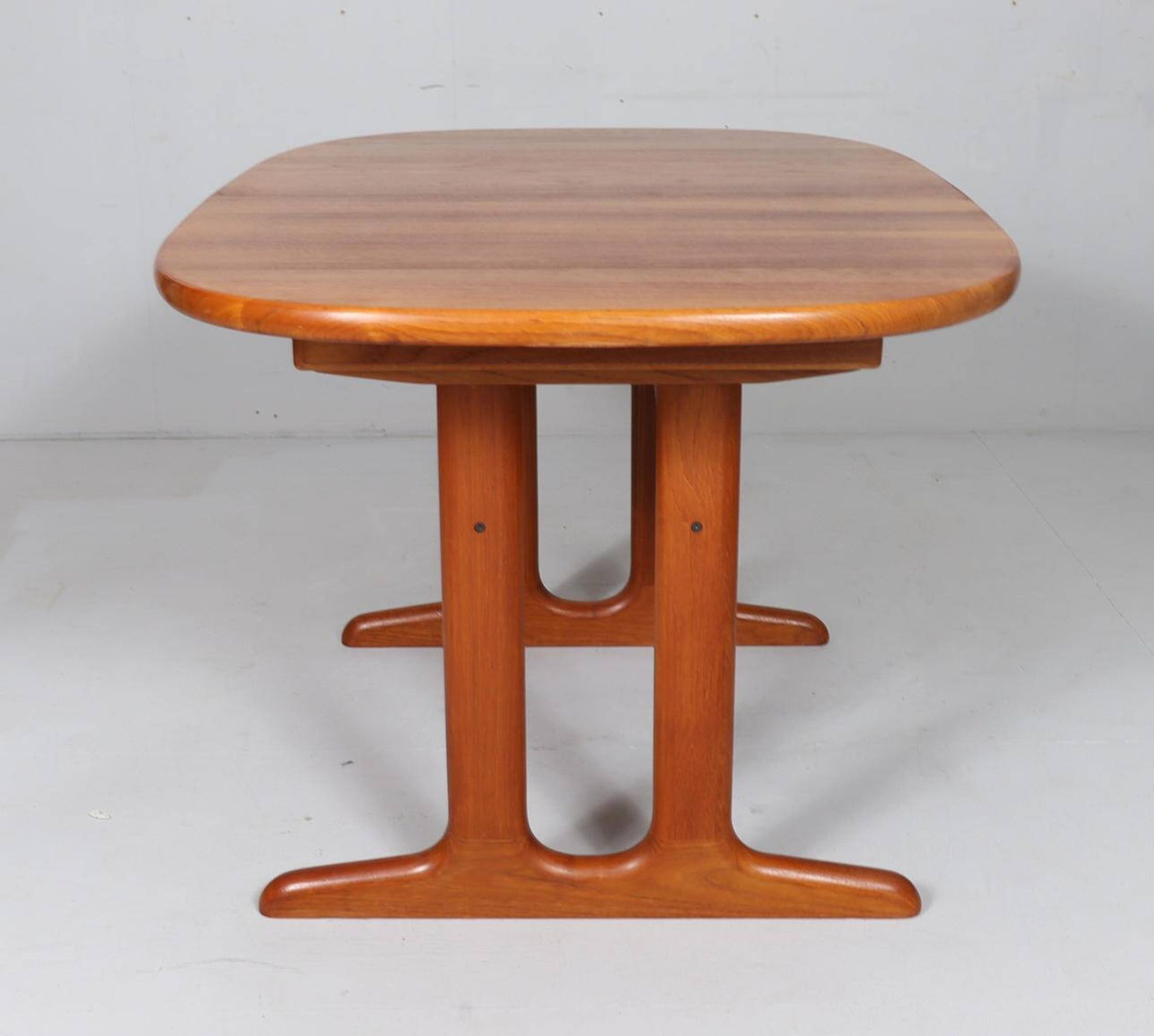 Mid-century extendable dining table/teak table by Glostrup, Denmark, 1960s.