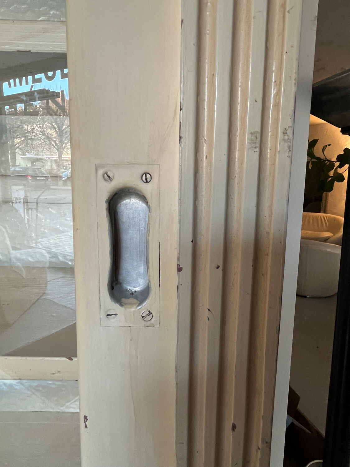 Display cabinet for shop