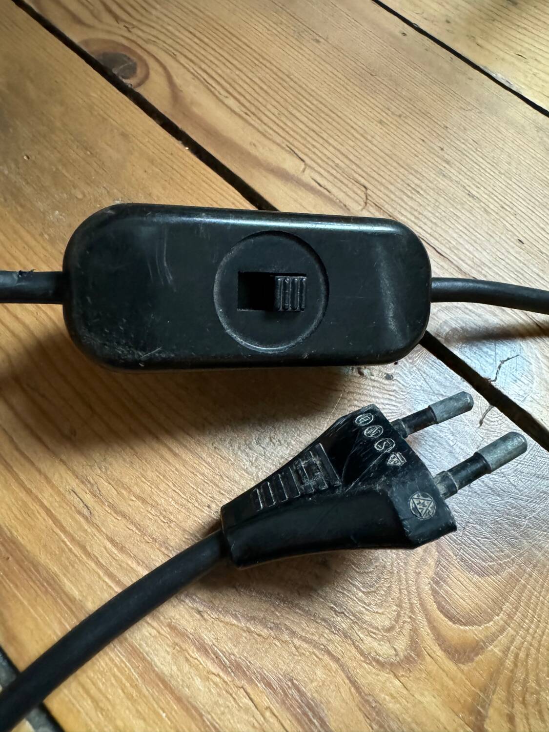 Vintage tripod reading lamp, circa 1960