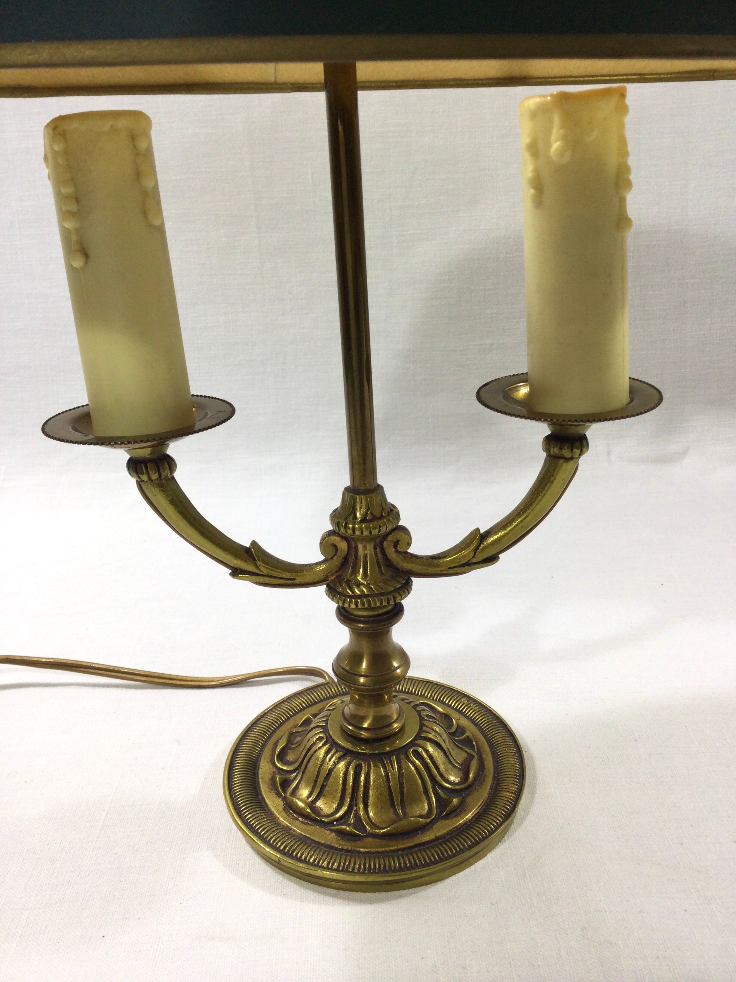 Bronze bouillotte lamp