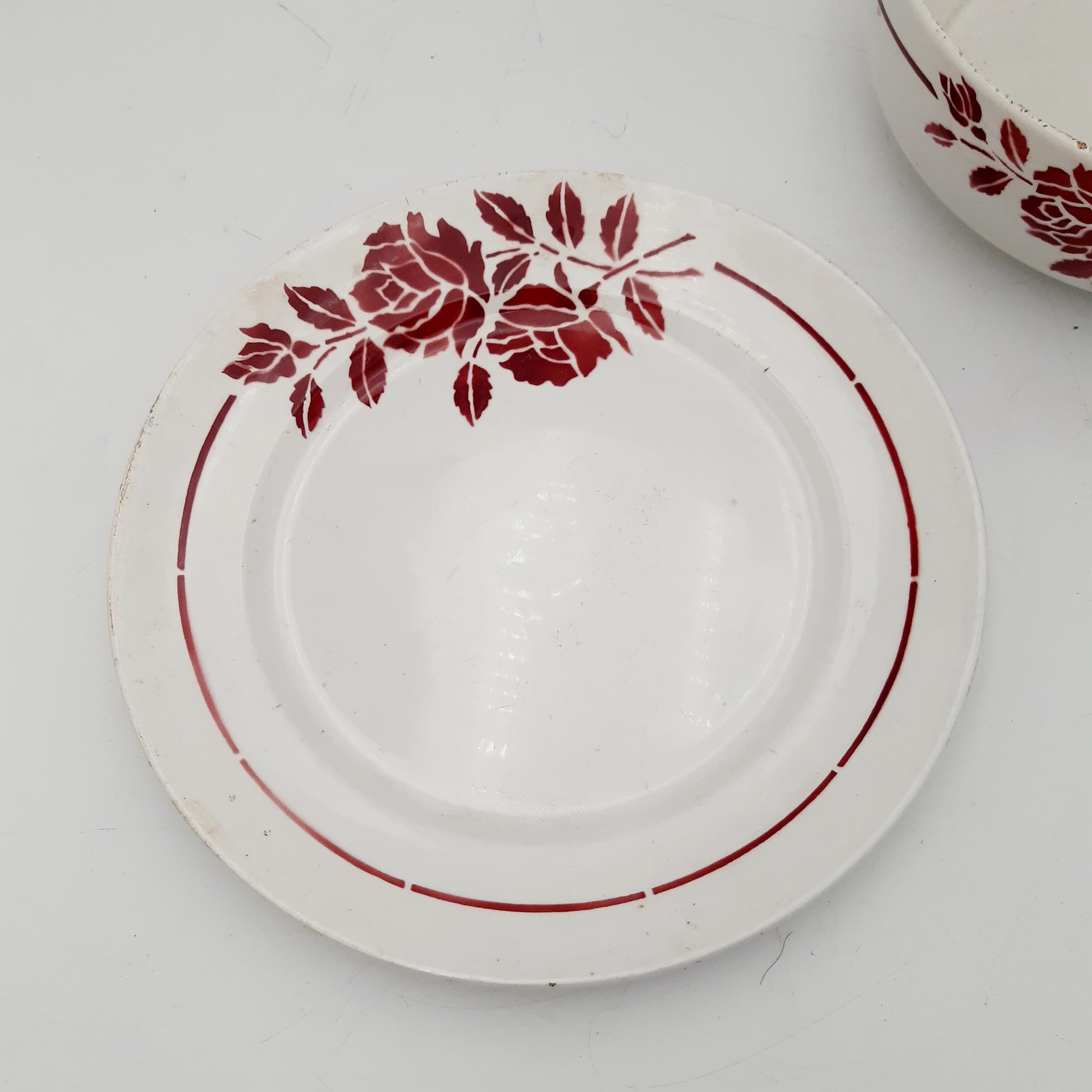 8 flat plates porcelain Saint Amand