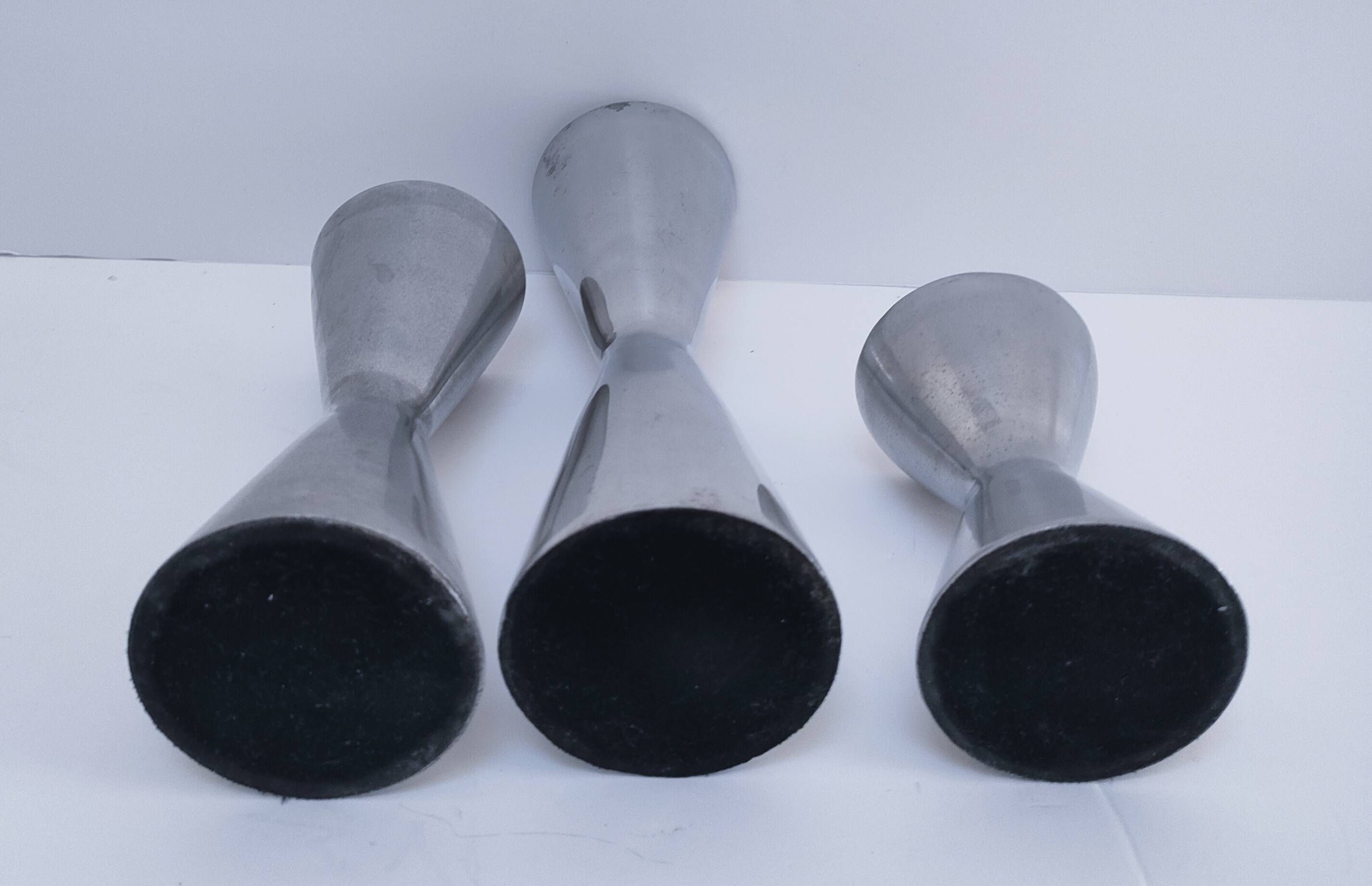 3 bougeoirs "diabolo" en aluminium, 1990