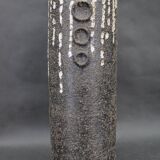 Vase brutaliste européen en céramique à surface texturée imitant la lave, années 1970