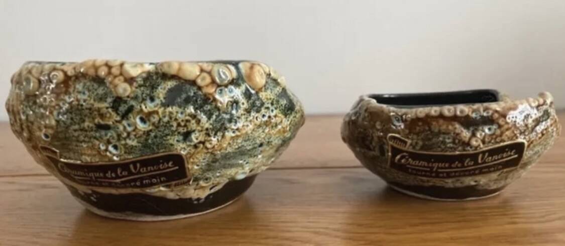 2 vanoise ceramic cups with labels