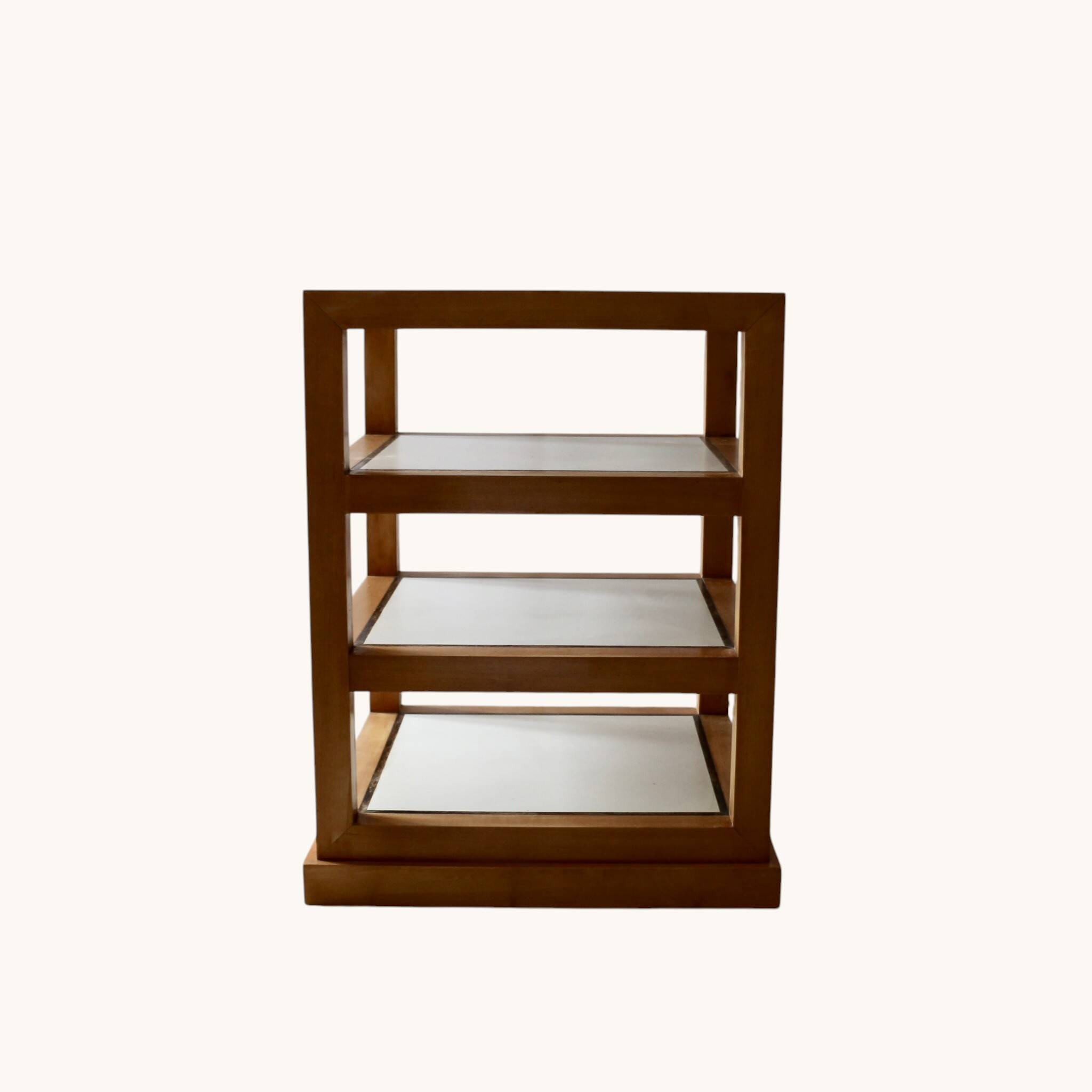 Une paire d'étagère par David Hicks (1929-1998), Angleterre,années 80.