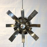 Lamp post flower by Jocelyne Trocmé - 70's