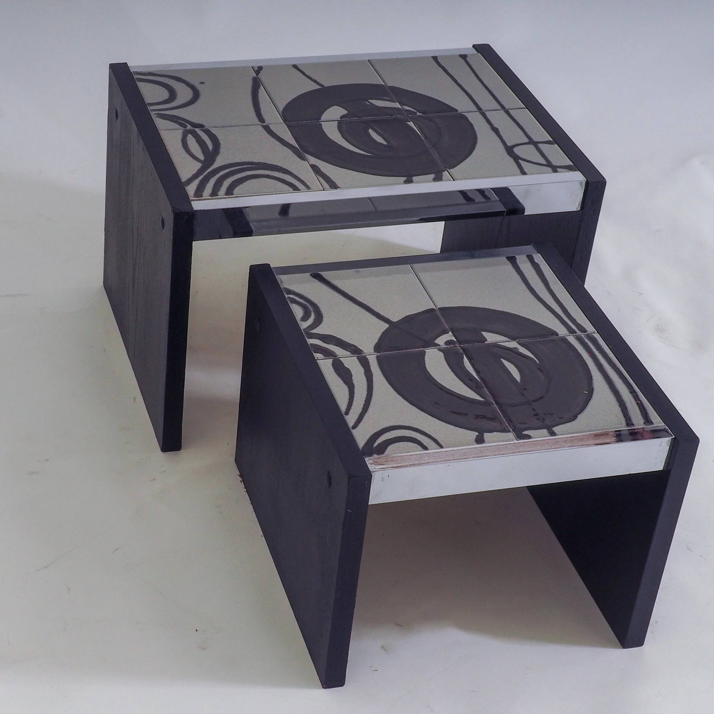 Set of 2 tiled nesting side tables