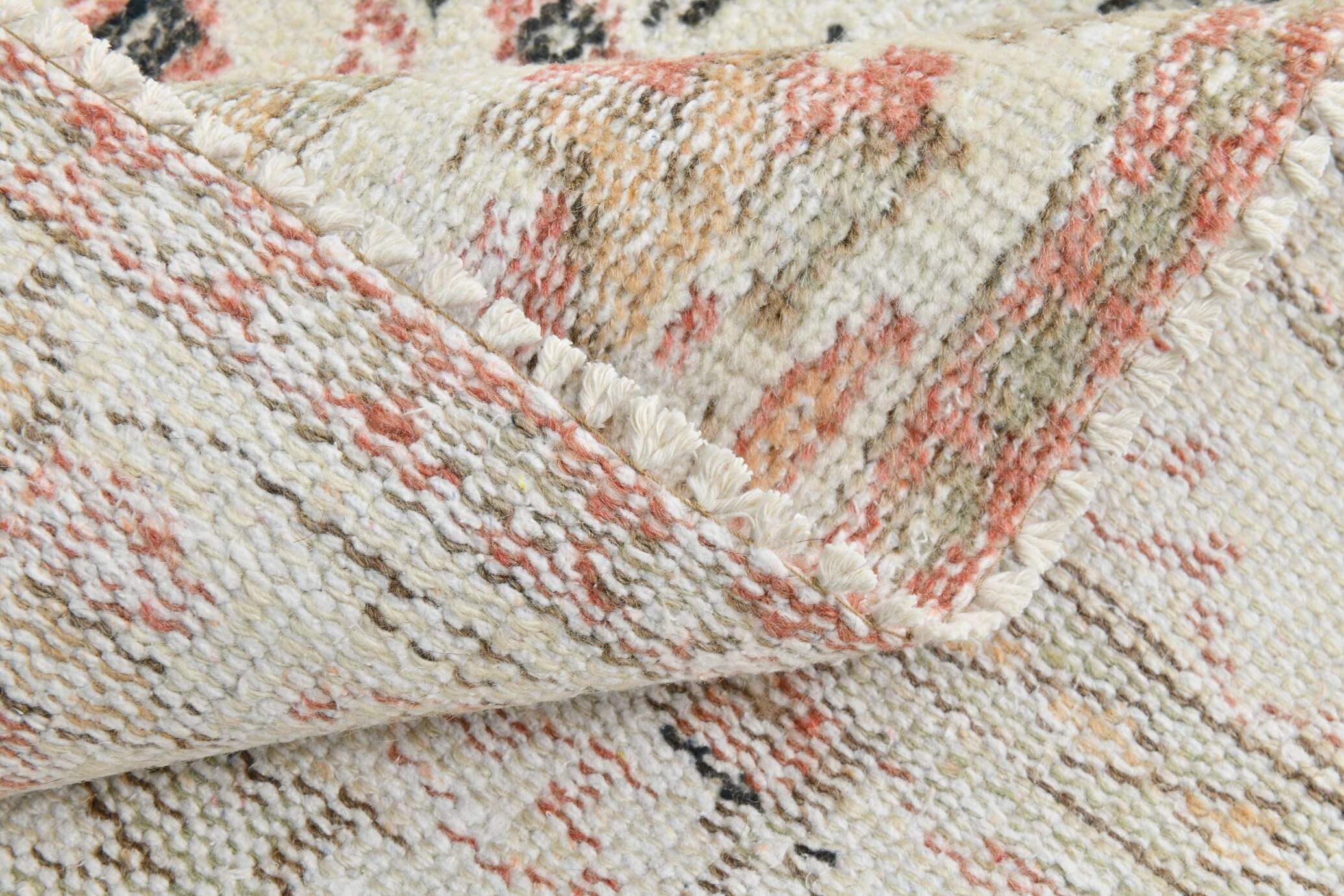 6x9 Persian Classic Cream & Black Vintage Rug, 183x287Cm