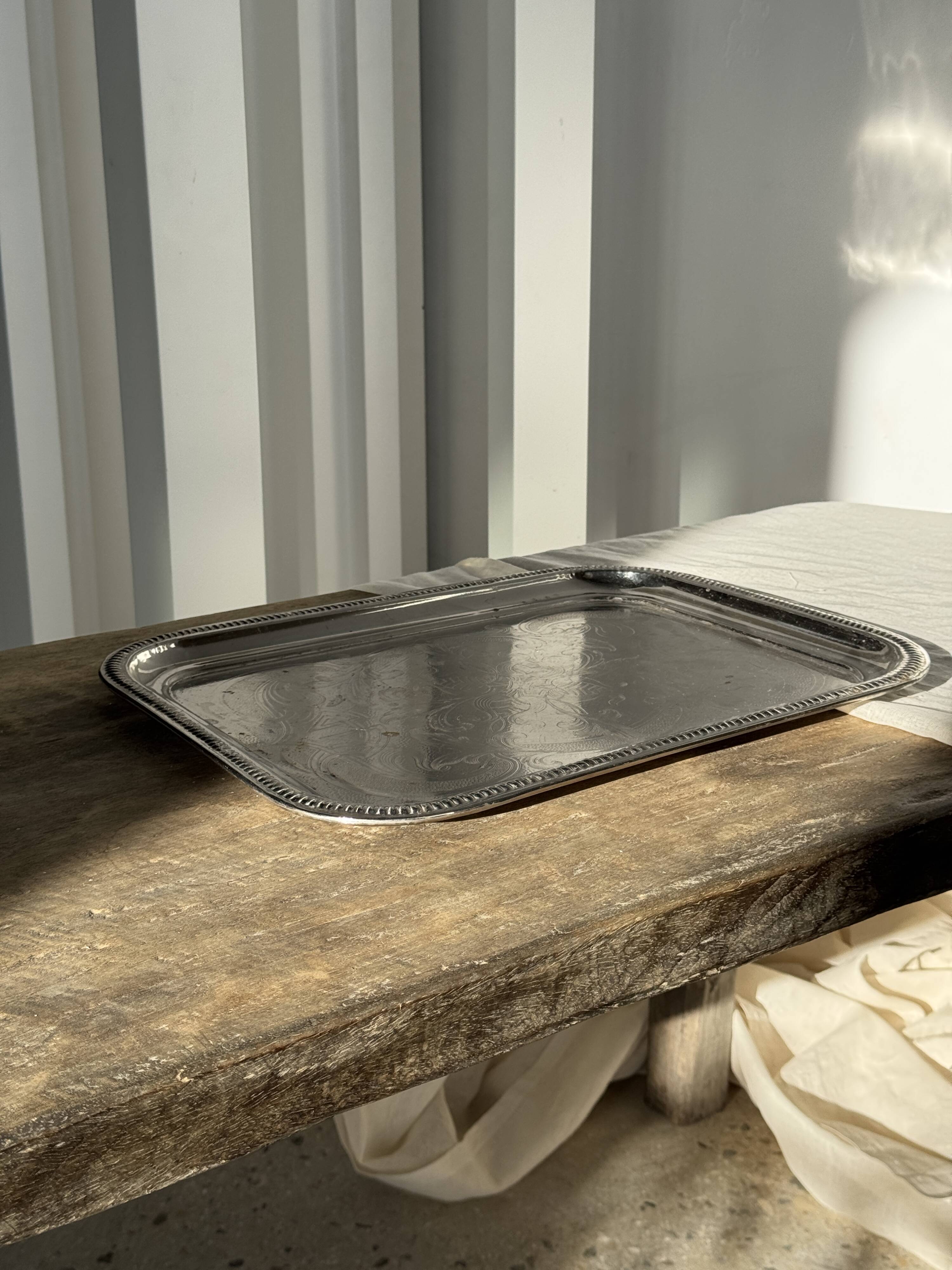 Vintage engraved rectangular platter 31x41