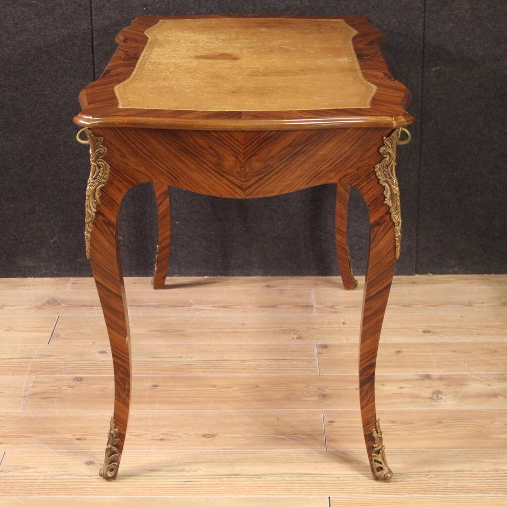 Bureau français de style Louis XV du XXe siècle