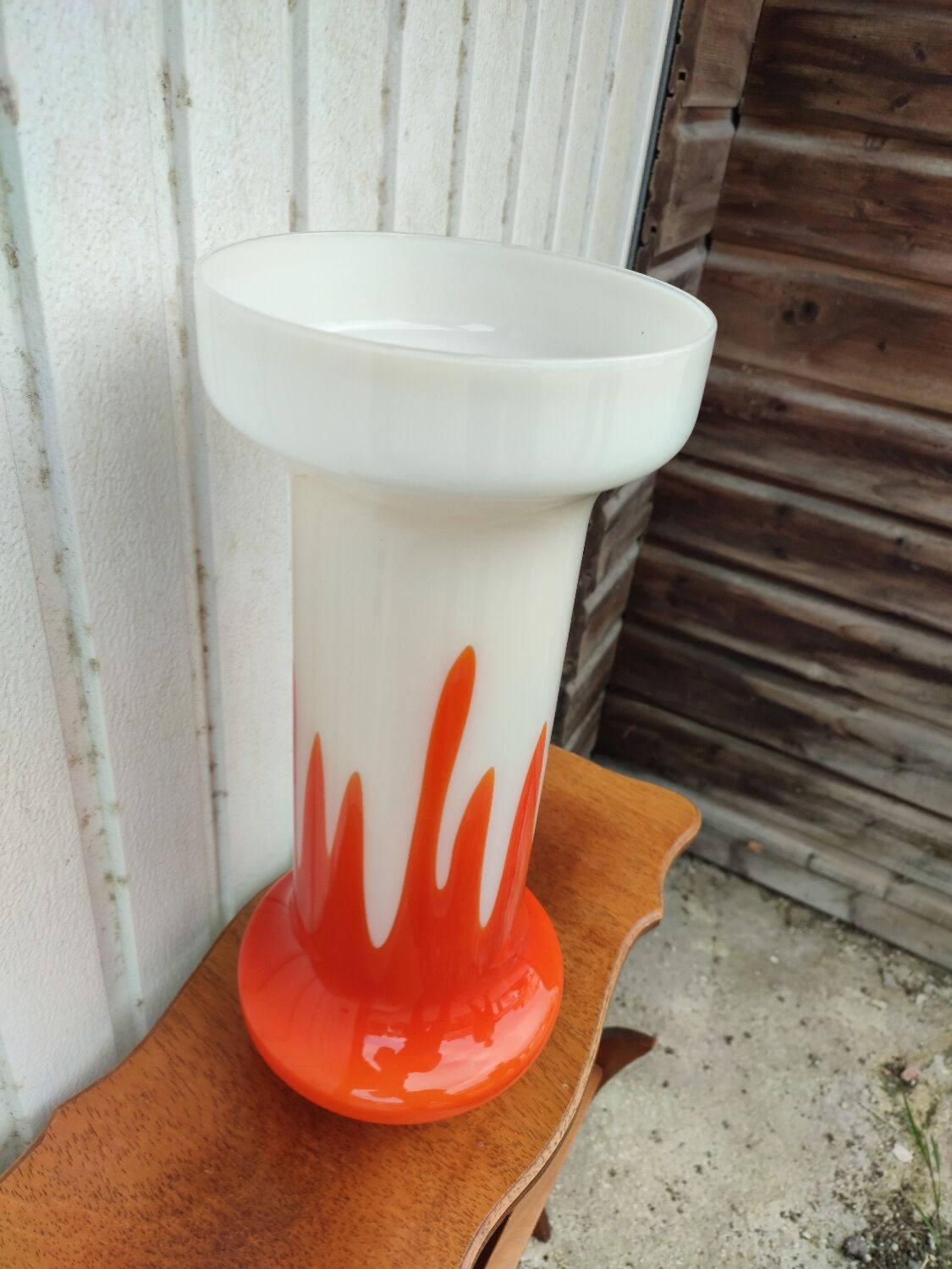 Vase opaline verre orange et blanc vintage