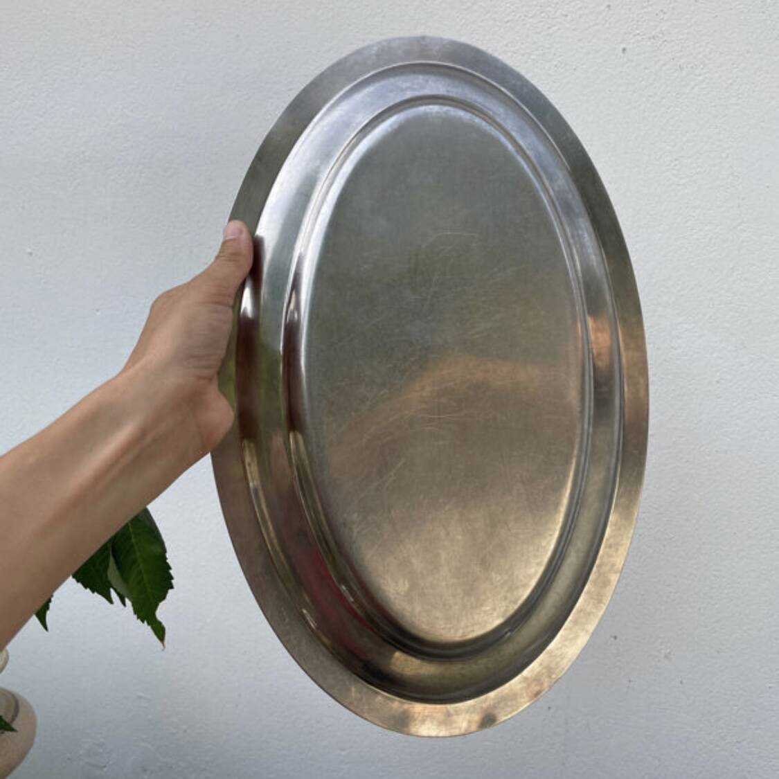 Oval silver-plated stainless steel dish by Rémy Letang