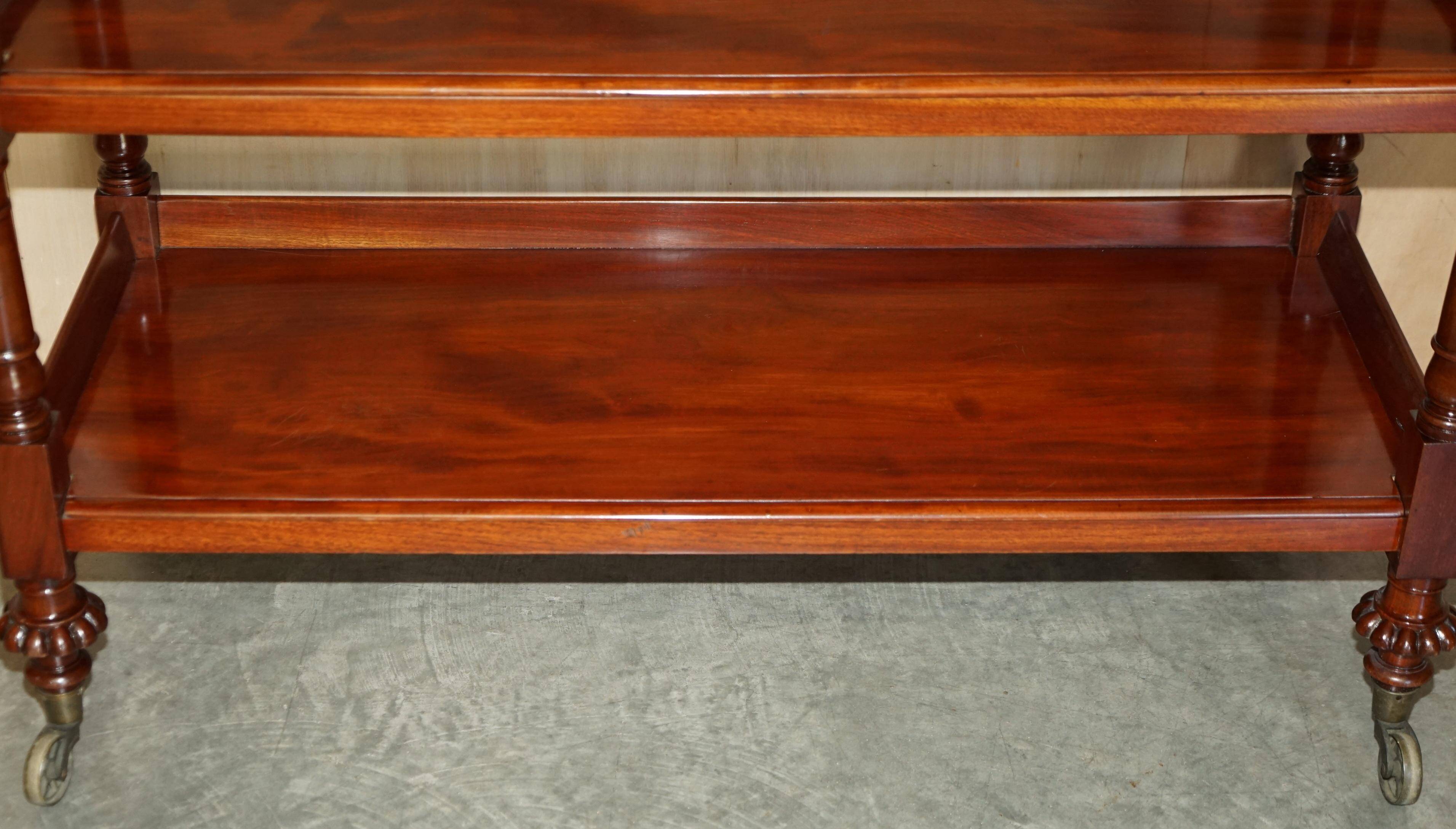 Chariot bibliothèque en acajou circa 1840 à trois niveaux