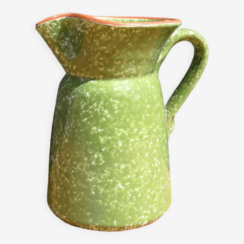 Pitcher in enamelled earth