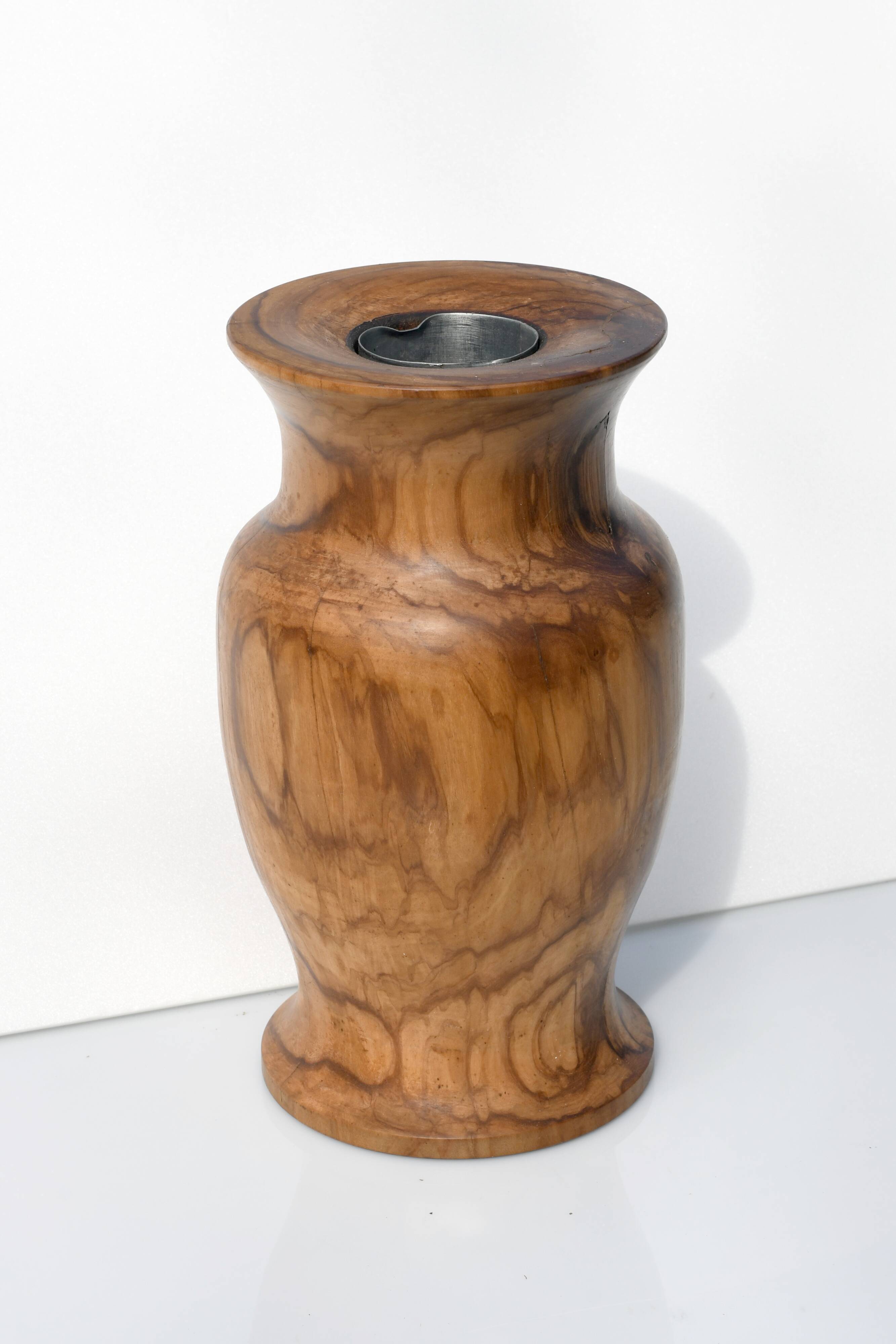 Olive wood vase (Medium size)