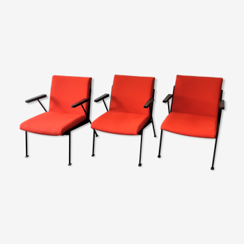 Chaise longue 'Oase' rouge avec accoudoirs de Wim Rietveld pour Ahrend de Cirkel, 3 disponibles