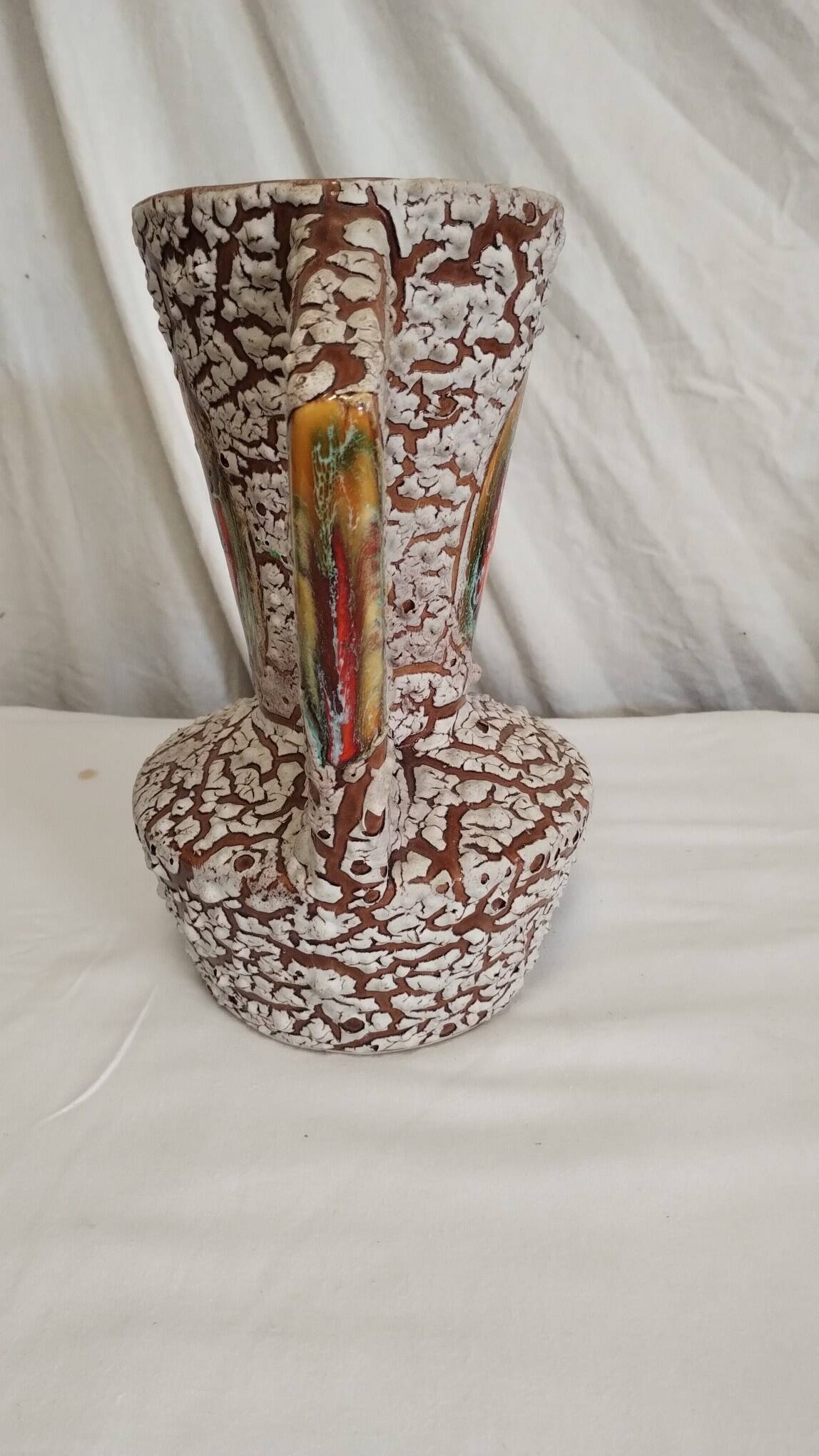 Cracked ceramic vase from the 70s