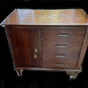 Commode vintage sur roulettes années 60/79