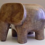 Sculpture d'éléphant en pierre