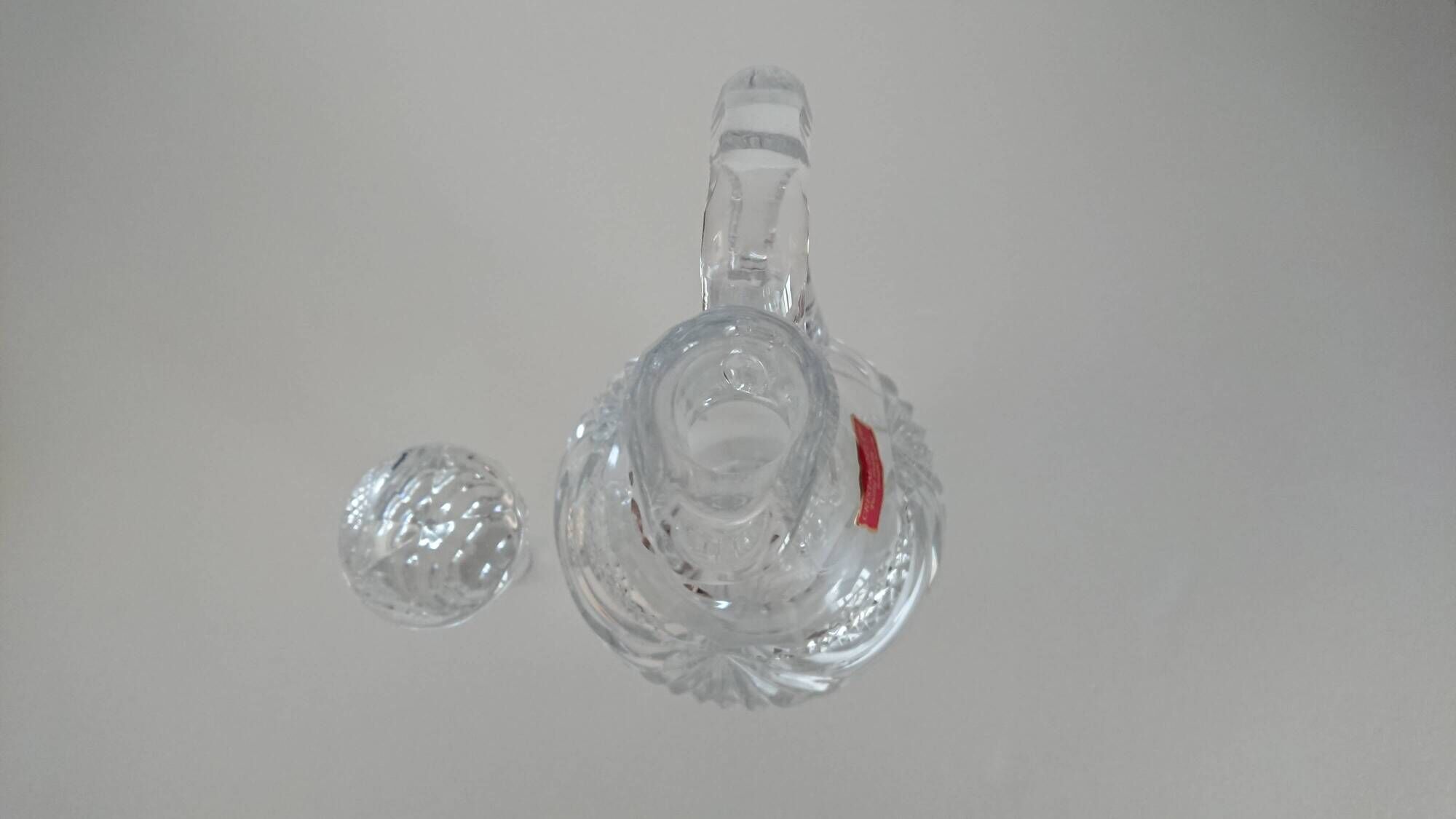 Carafe cristal- 24%pbo – taillé à la main et soufflé à la bouche