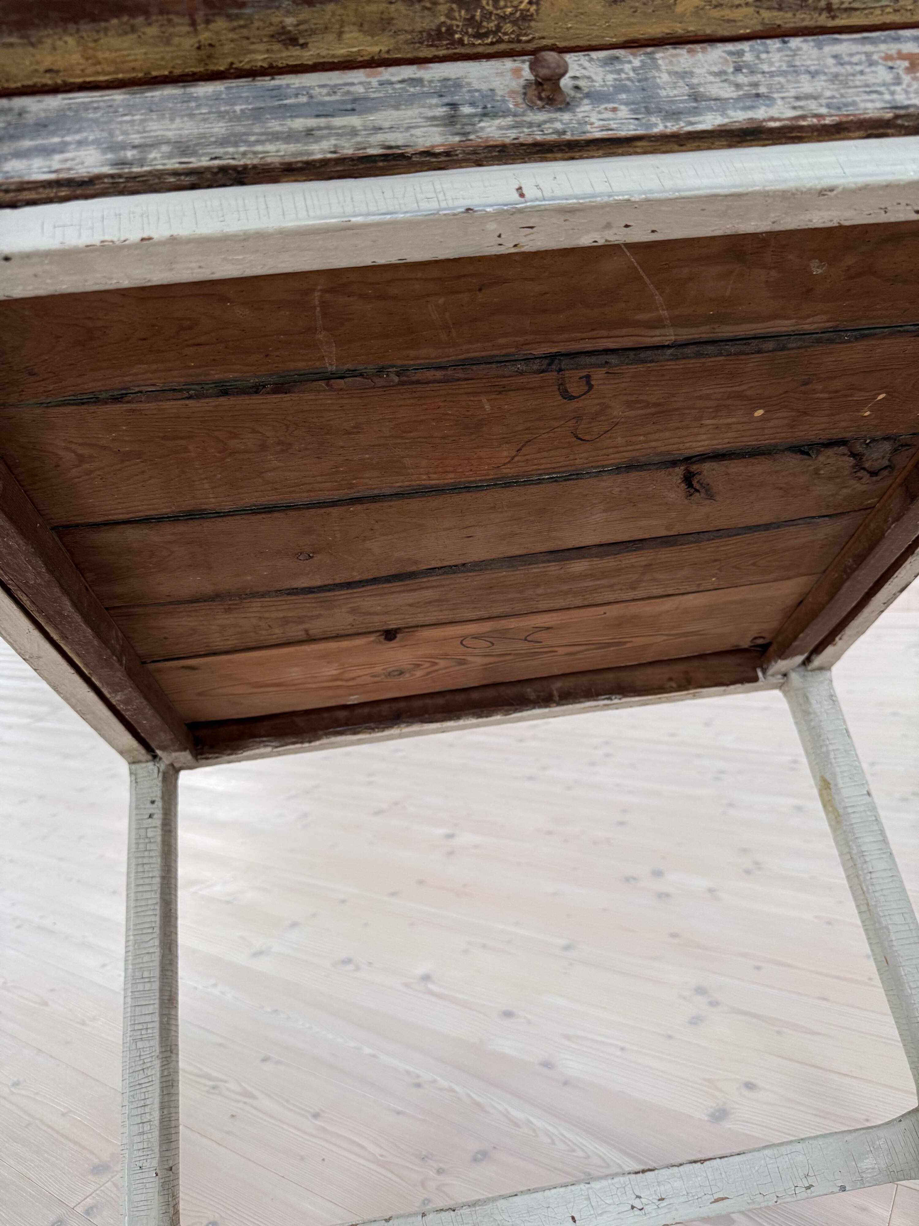 19th-century primitive Swedish side table in folk art.
